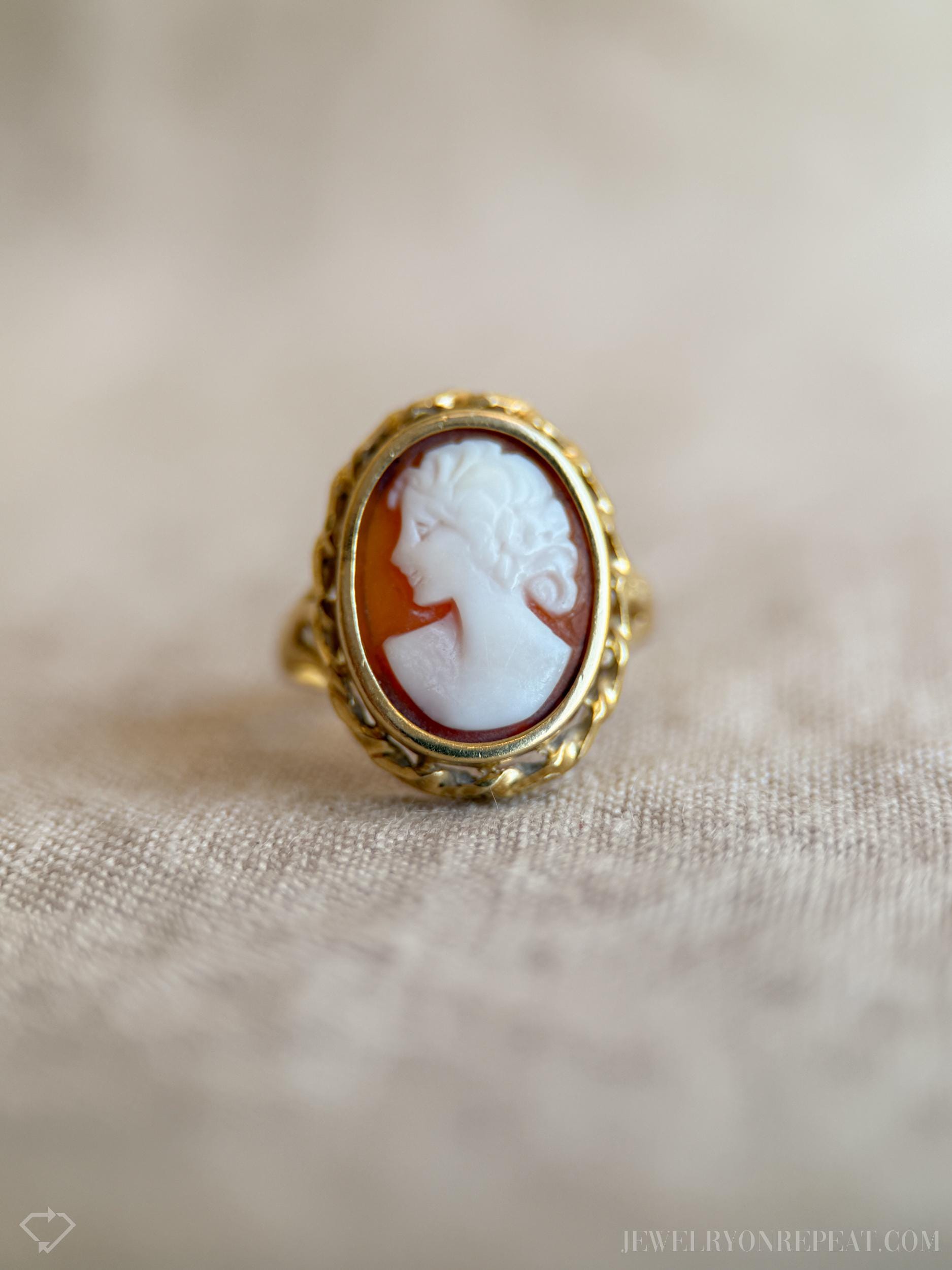 Vintage Cameo Gemstone Ring in 14k Gold, Antique Jewelry from the 1940s - Timeless, Sustainable, @JewelryOnRepeat