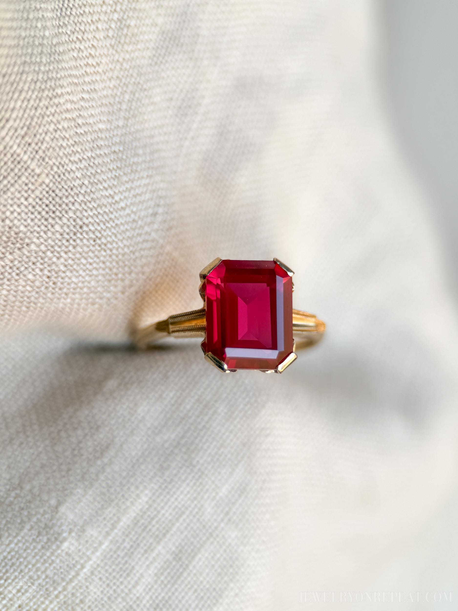 Vintage Art Deco Ruby Ring in 10k Gold, Antique Jewelry from the 1950s - Timeless, Sustainable, @JewelryOnRepeat