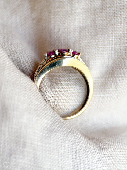 Vintage 1980s Three Stone Ruby Ring in 10k Gold