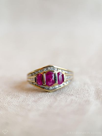 Vintage 1980s Three Stone Ruby Ring in 10k Gold