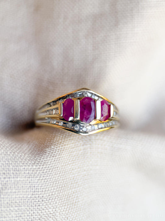 Vintage Three Stone Ruby Ring in 10k Gold, Retro Jewelry from the 1980s - Timeless, Sustainable, @JewelryOnRepeat