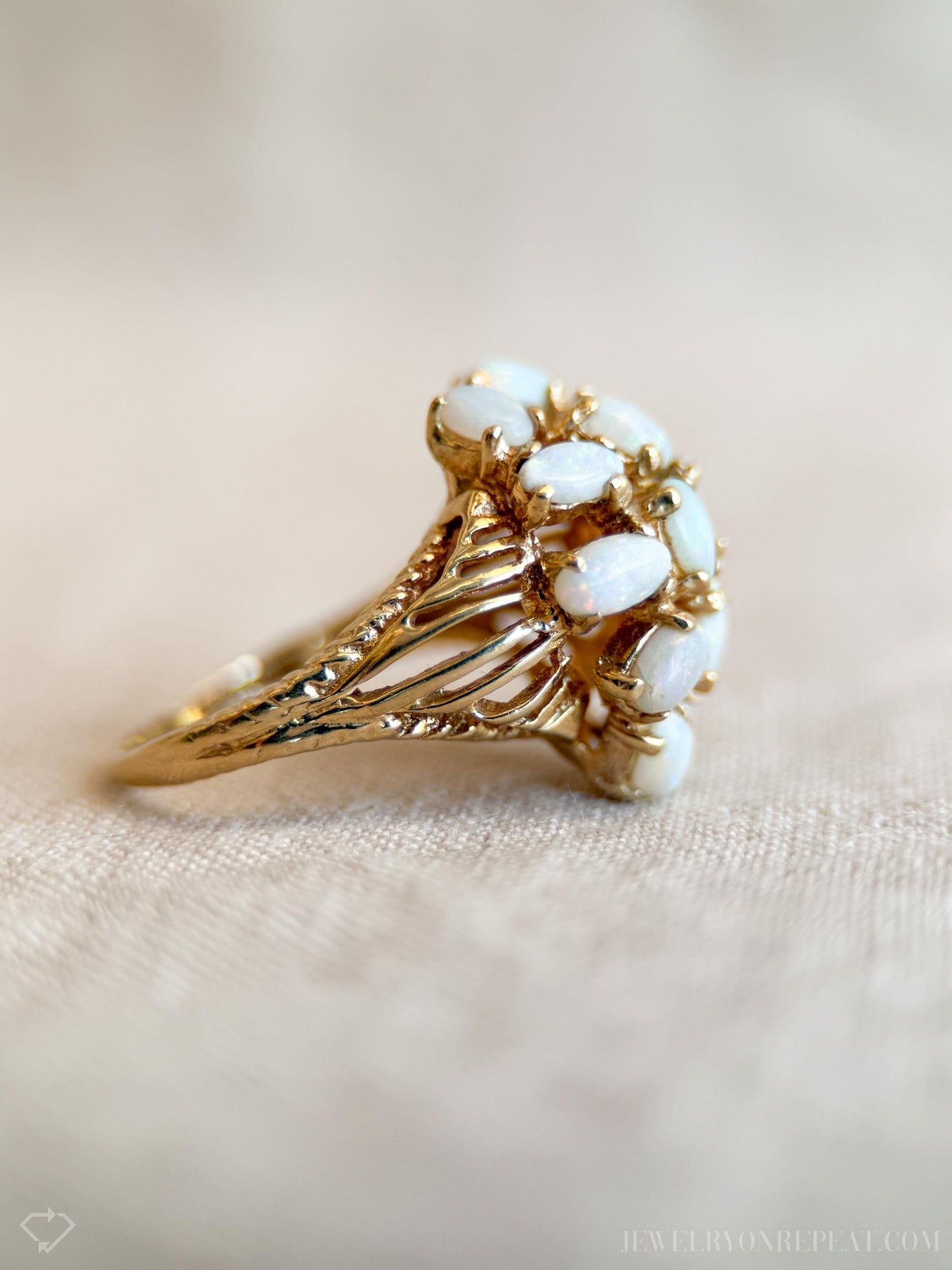 Vintage Opal Cluster Ring in 14k Gold, Antique Jewelry from the 1970s - Timeless, Sustainable, @JewelryOnRepeat
