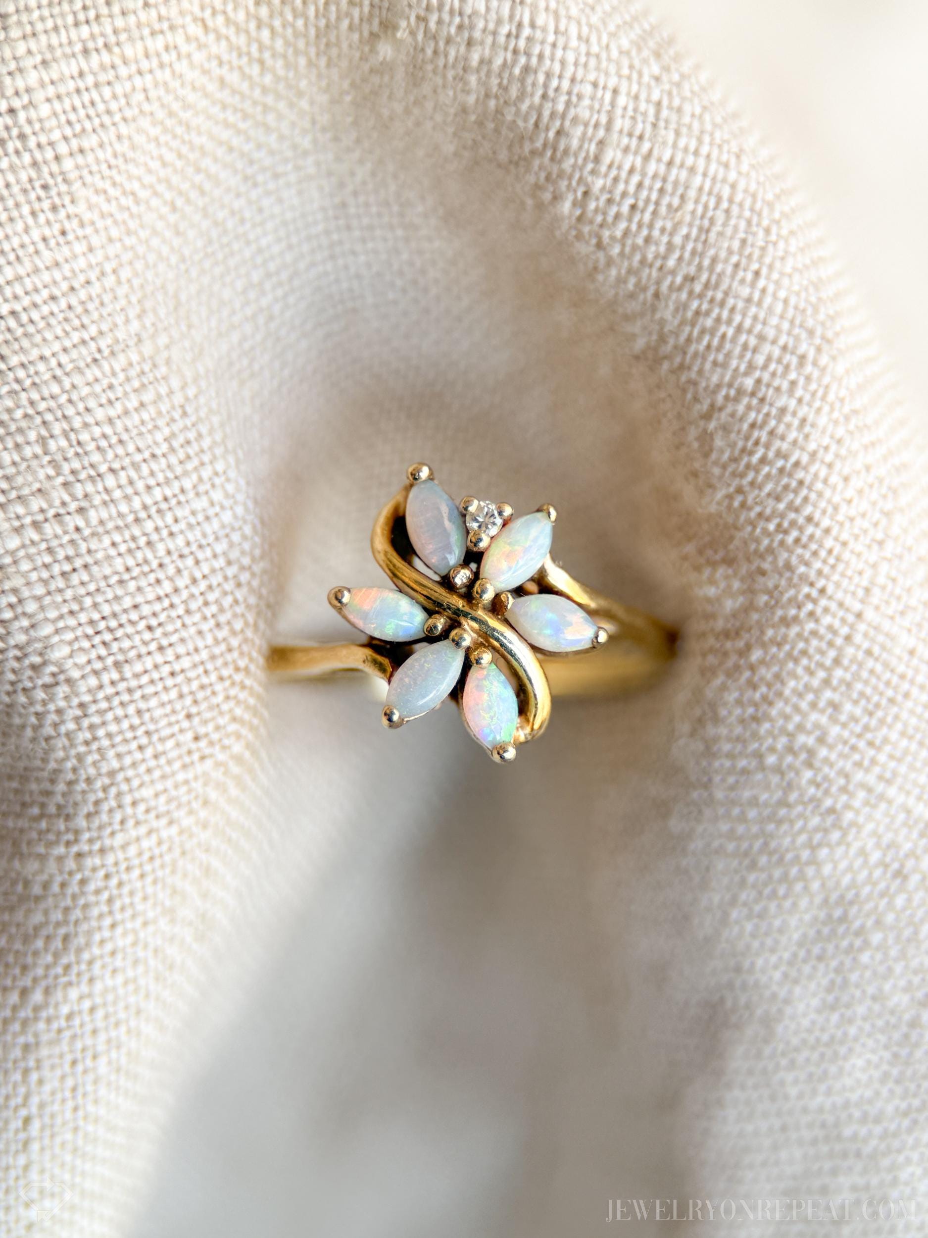 Vintage Opal Cluster Ring in 14k Gold, Antique Jewelry from the 1970s - Timeless, Sustainable, @JewelryOnRepeat