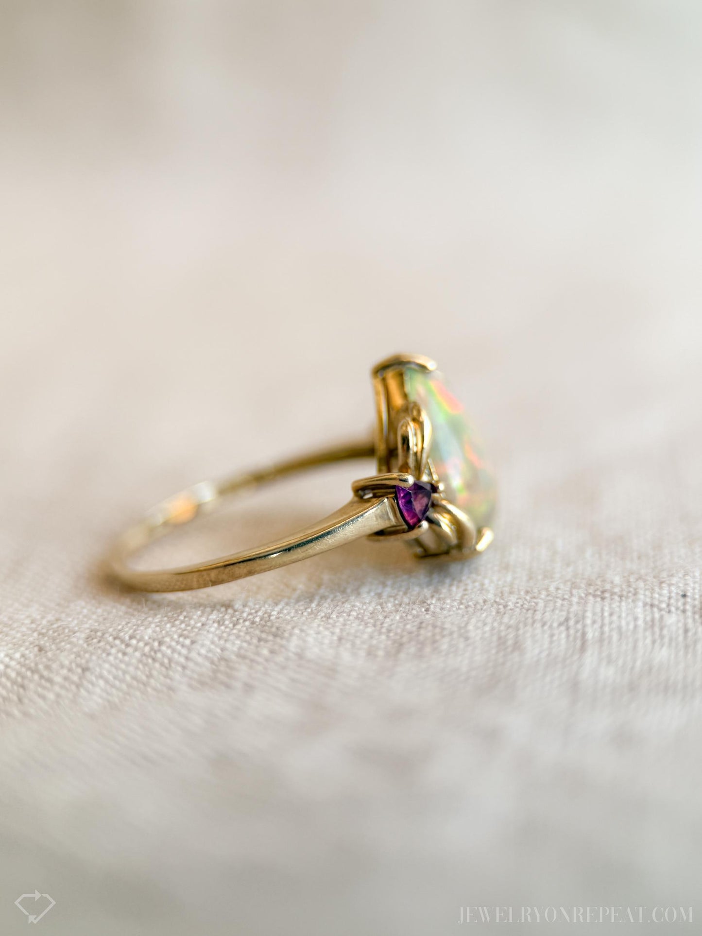Vintage Pear Cut Opal and Garnet Ring in 14k Gold, Antique Jewelry from the 1990s - Timeless, Sustainable, @JewelryOnRepeat