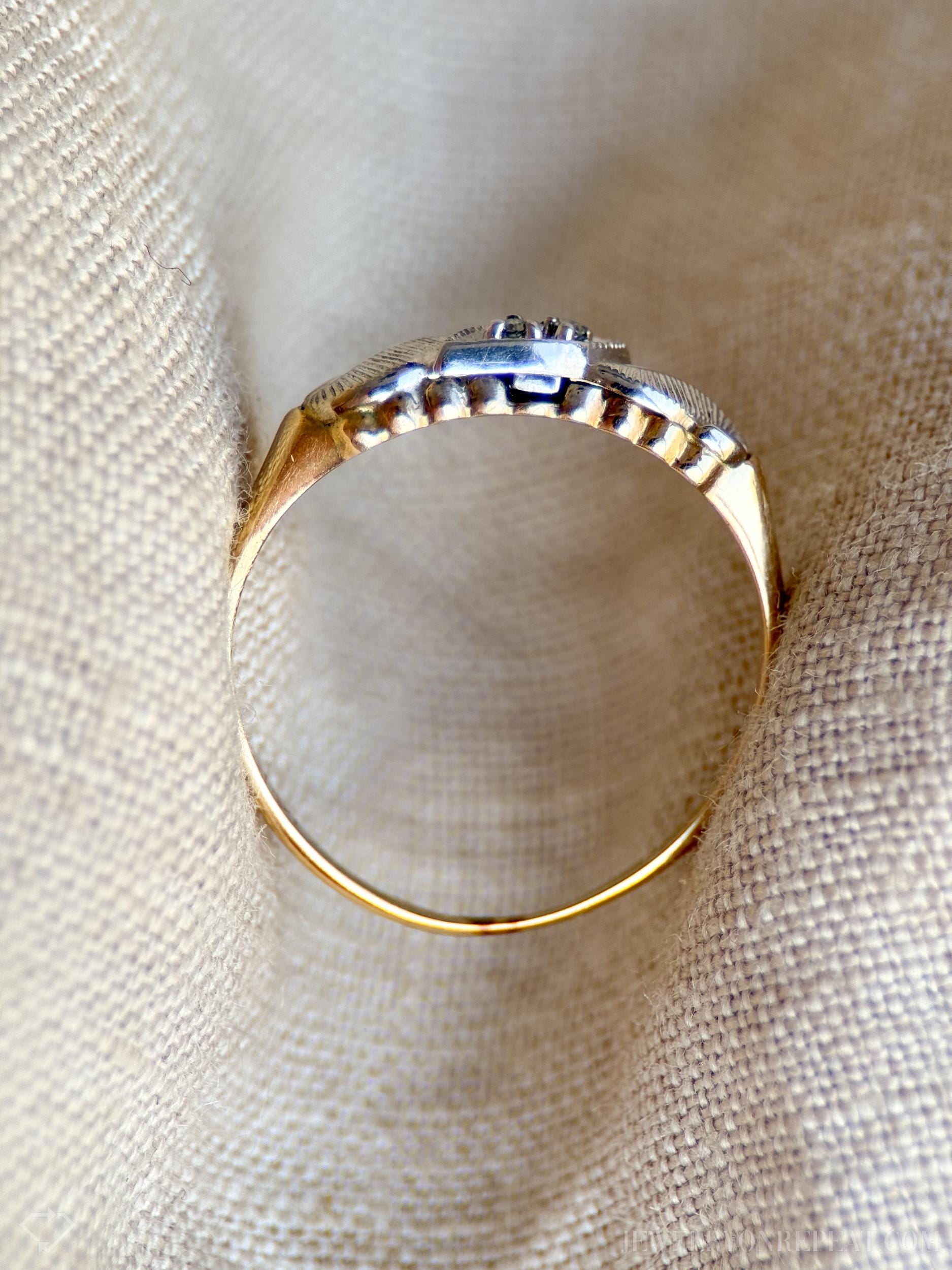 Vintage Diamond Filigree Wedding Band in 14k Gold, Antique Jewelry from the 1930s - Timeless, Sustainable, @JewelryOnRepeat