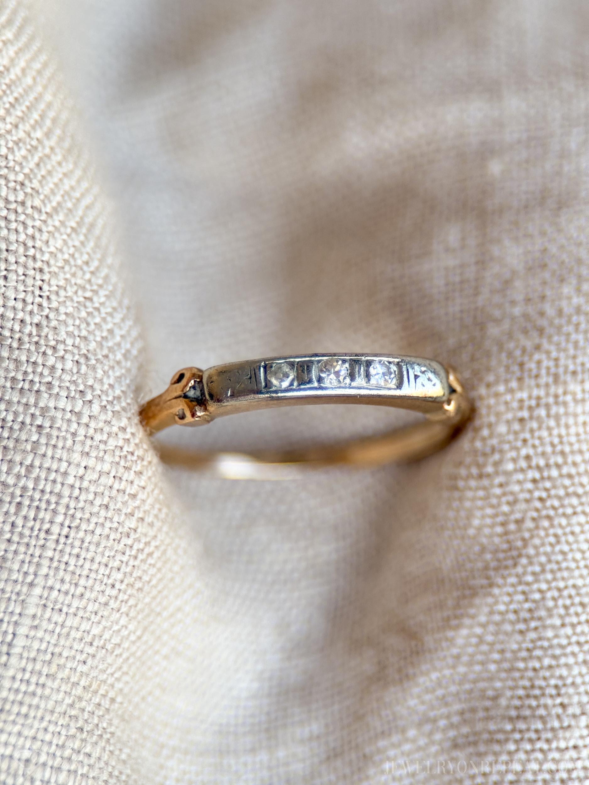 Vintage Diamond Wedding Band in 14k Gold, Antique Jewelry from the 1940s - Timeless, Sustainable, @JewelryOnRepeat