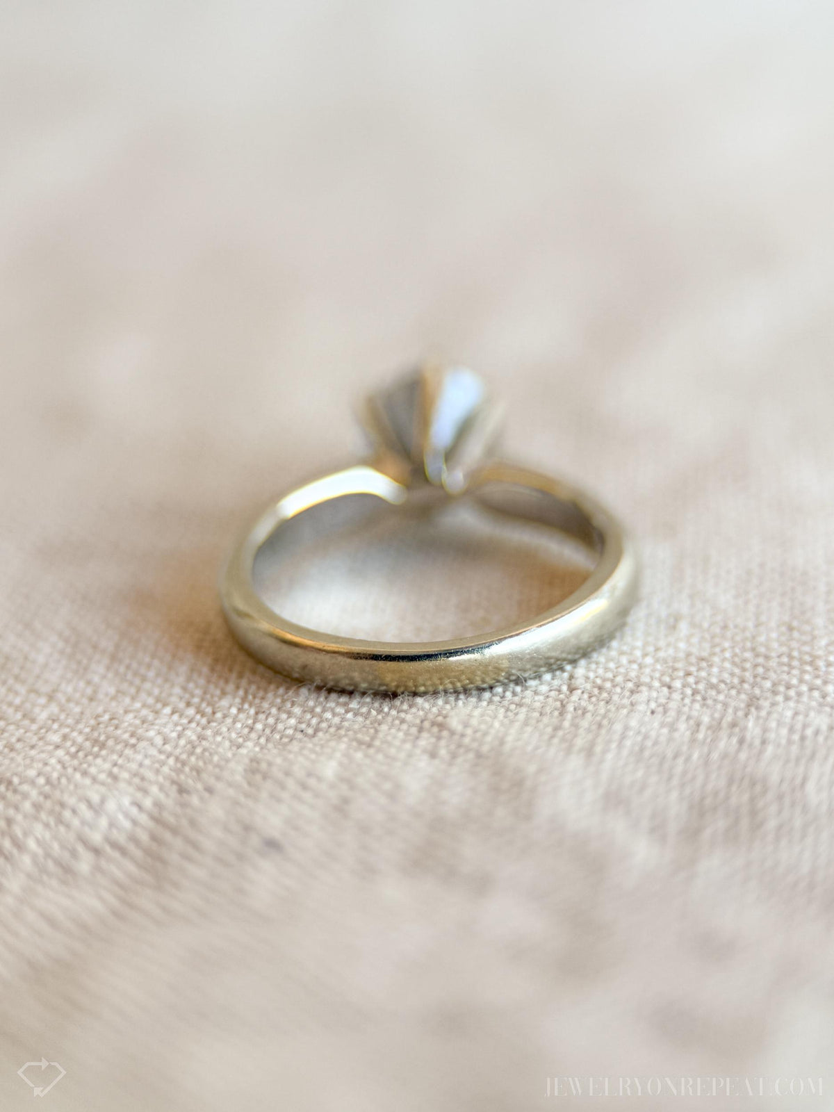Vintage Diamond Engagement Ring, Round Cut, 14k White Gold, Classic Solitaire Bridal Ring