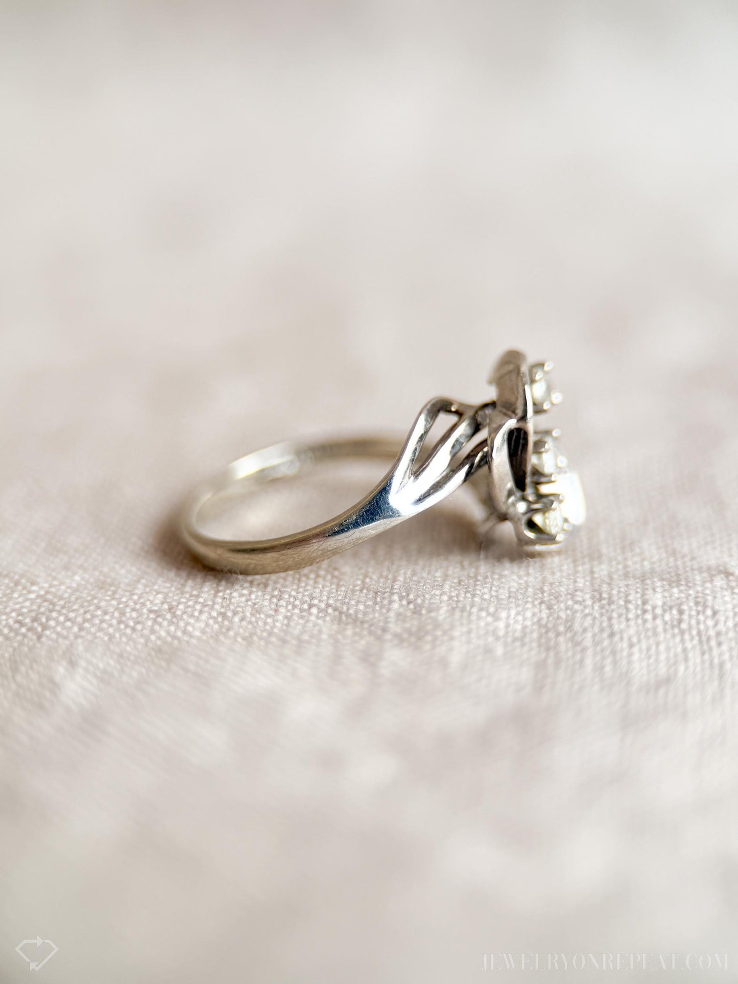 Vintage Diamond Cluster Ring in 14k White Gold, Antique Jewelry from the 1970s - Timeless, Sustainable, @JewelryOnRepeat