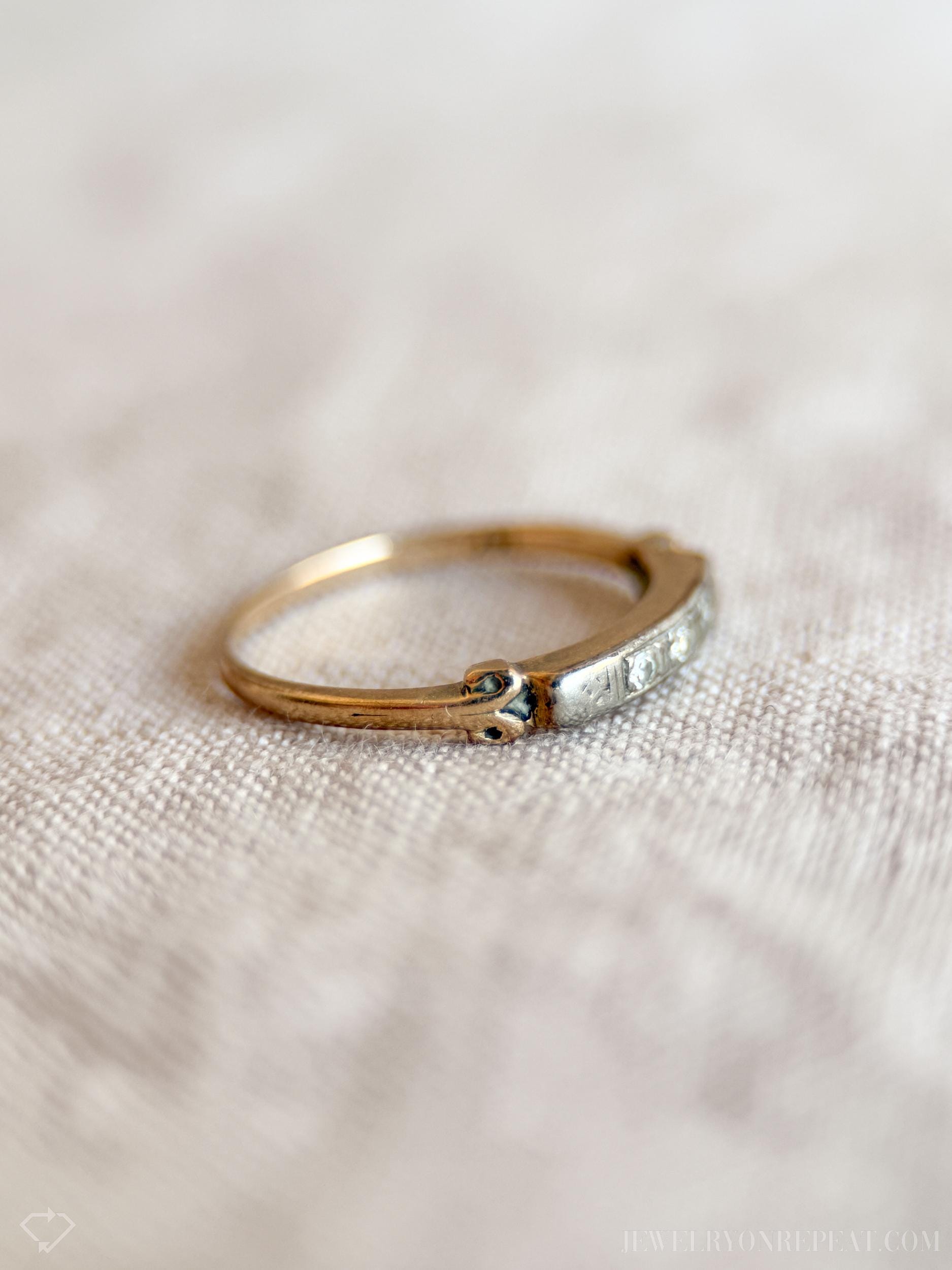 Vintage Diamond Wedding Band in 14k Gold, Antique Jewelry from the 1940s - Timeless, Sustainable, @JewelryOnRepeat