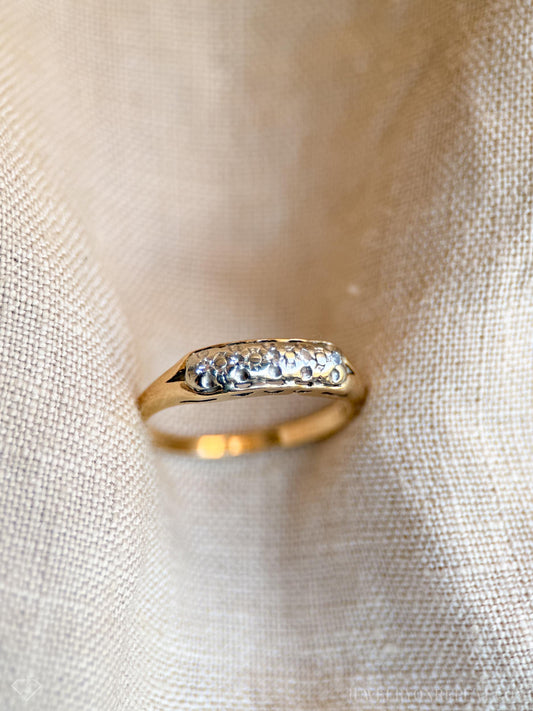 Vintage Diamond Wedding Band in 14k Gold, Antique Jewelry from the 1920s - Timeless, Sustainable, @JewelryOnRepeat