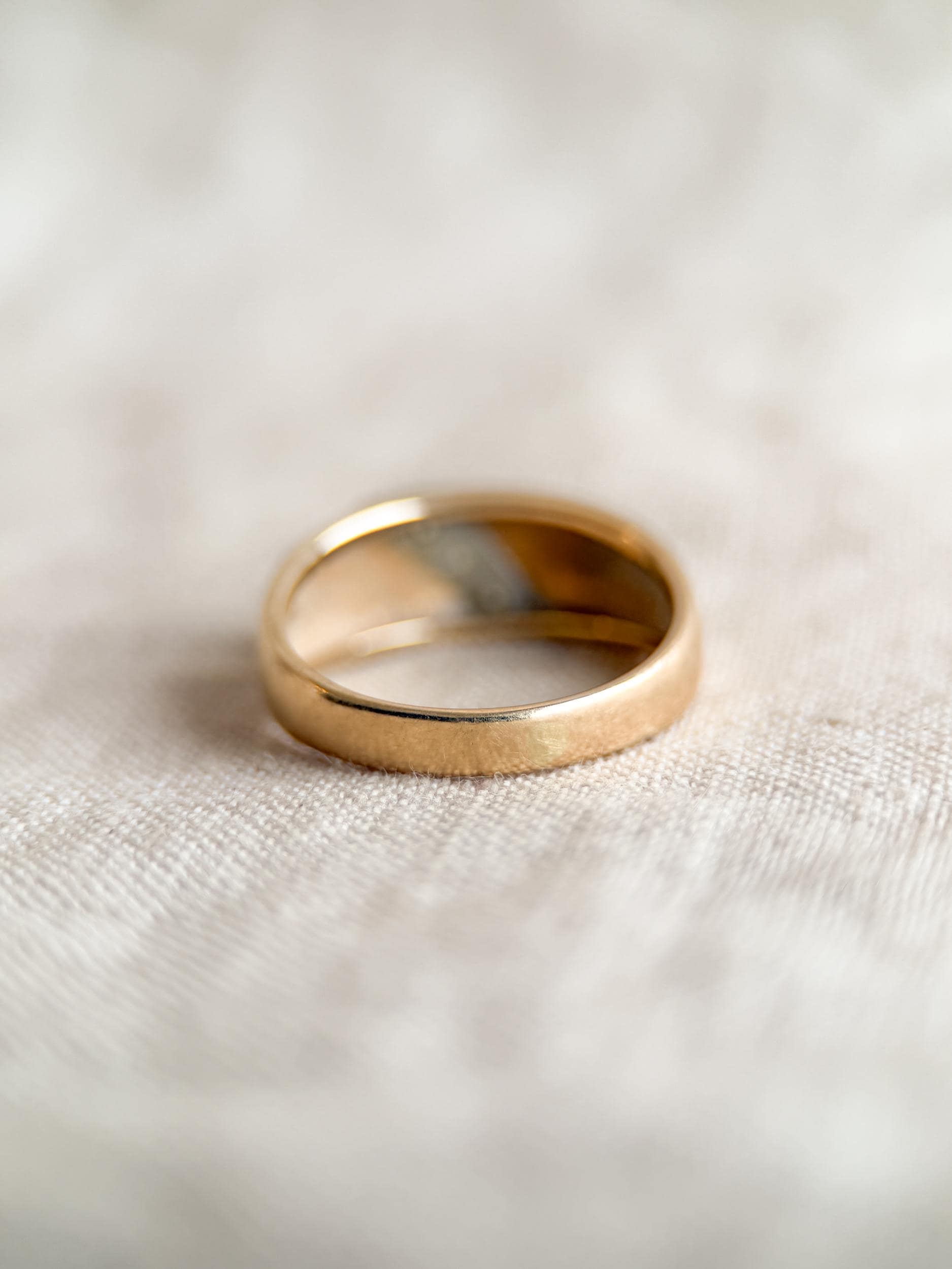 Vintage Diamond Wedding Band, 14k Gold, 1980s Diagonal Set Ring, Mens Band