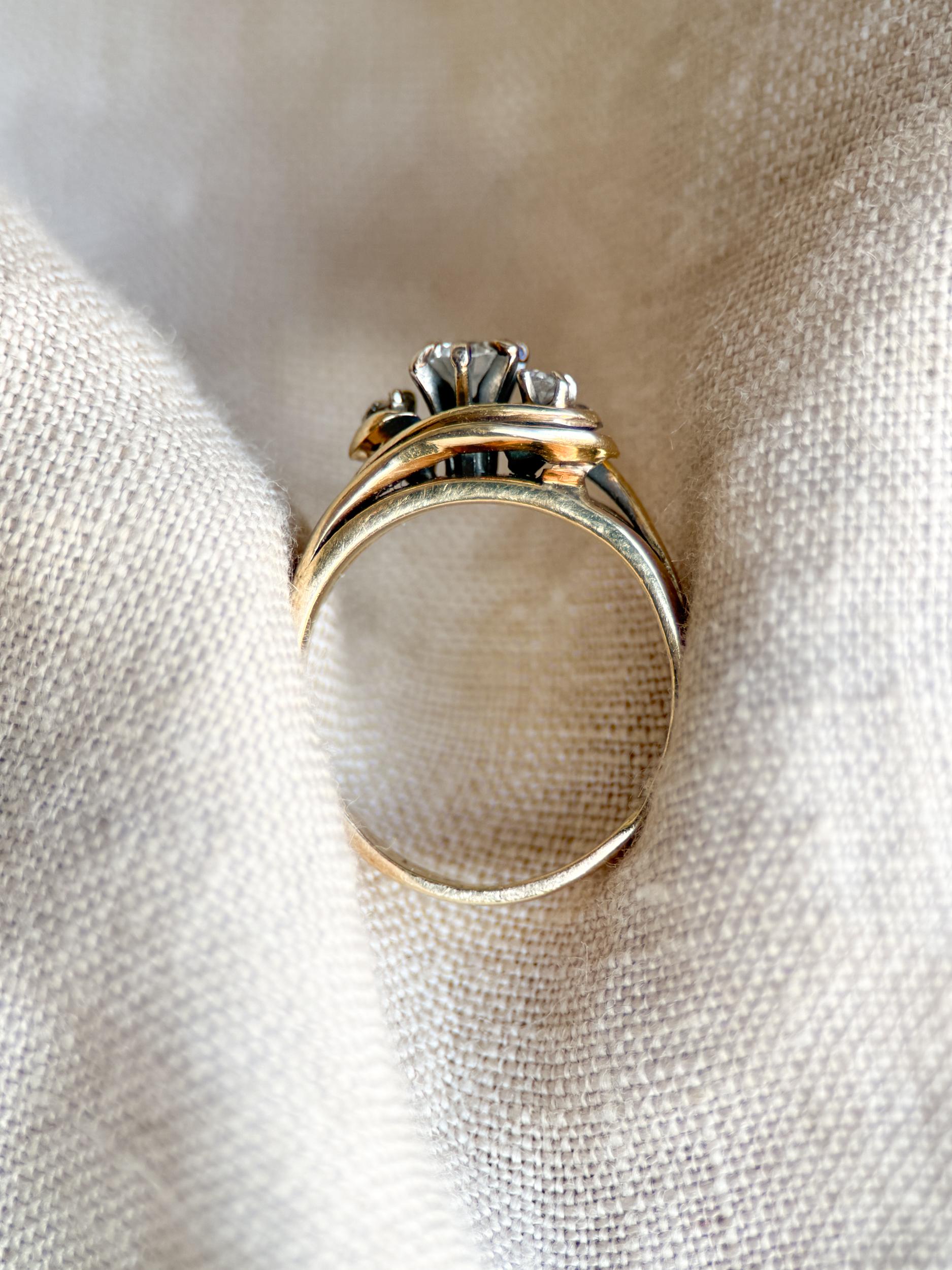 Vintage Diamond Engagement Ring, Round Cut, 14k Gold, Three Stone Wave Swirl Bridal Ring