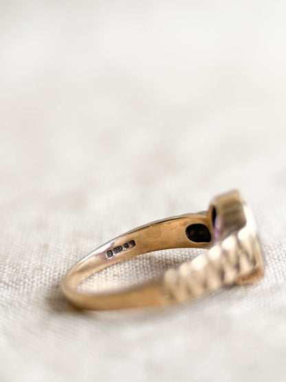 Vintage 1970s Oval Cut Amethyst Ring in 14k Gold