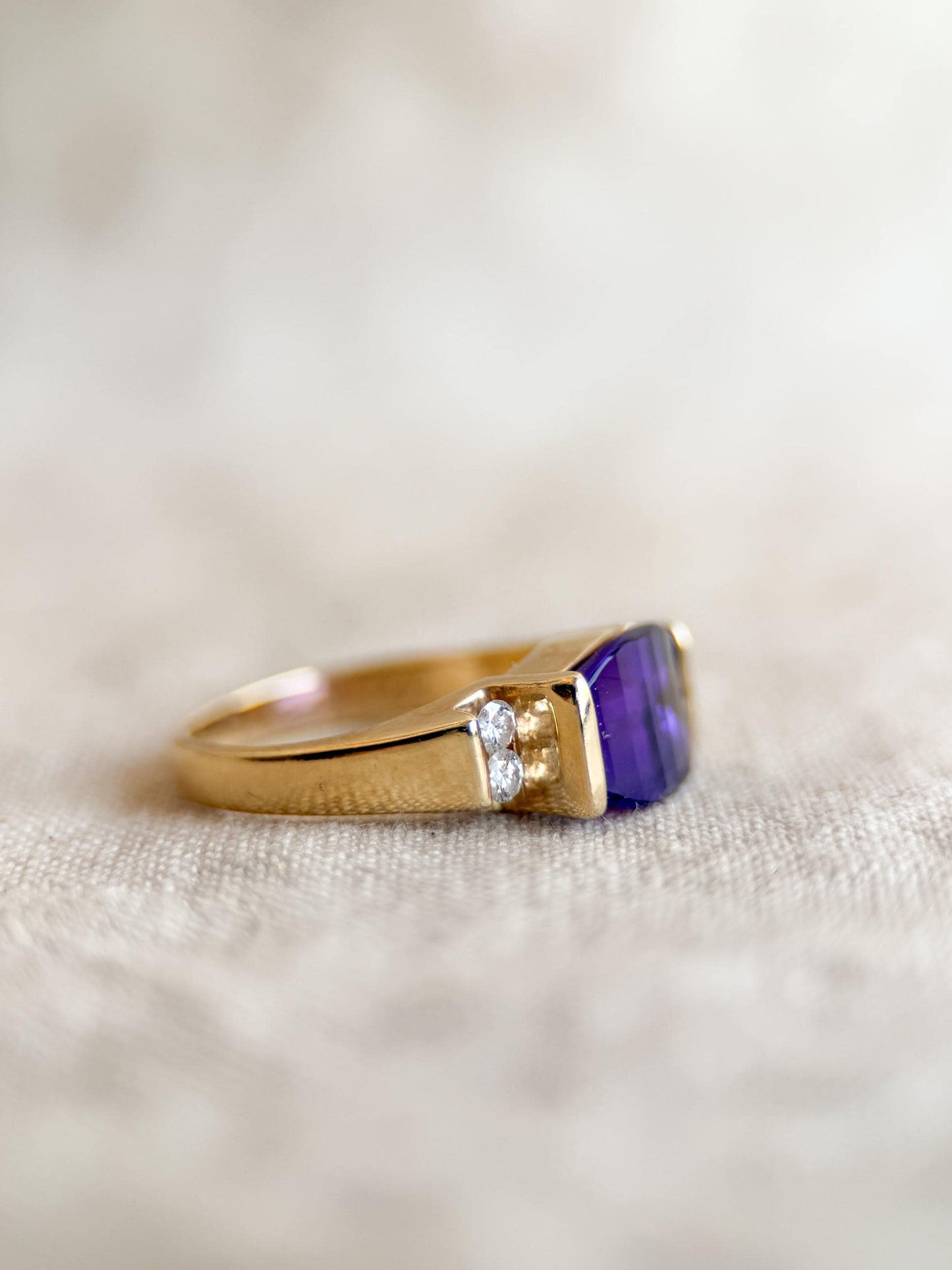 Vintage 1990s Purple Amethyst & Diamond Ring in 14k Gold