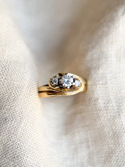 Vintage Diamond Engagement Ring, Round Cut, 14k Gold, Three Stone Wave Swirl Bridal Ring