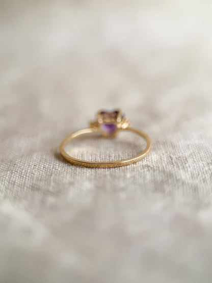 Vintage 1990s Amethyst Heart Ring in 14k Gold
