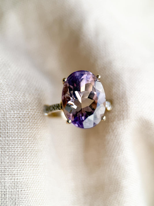 Vintage Oval Ametrine Gemstone and Diamond Ring in 10k Gold, Vintage Jewelry from the 1990s
