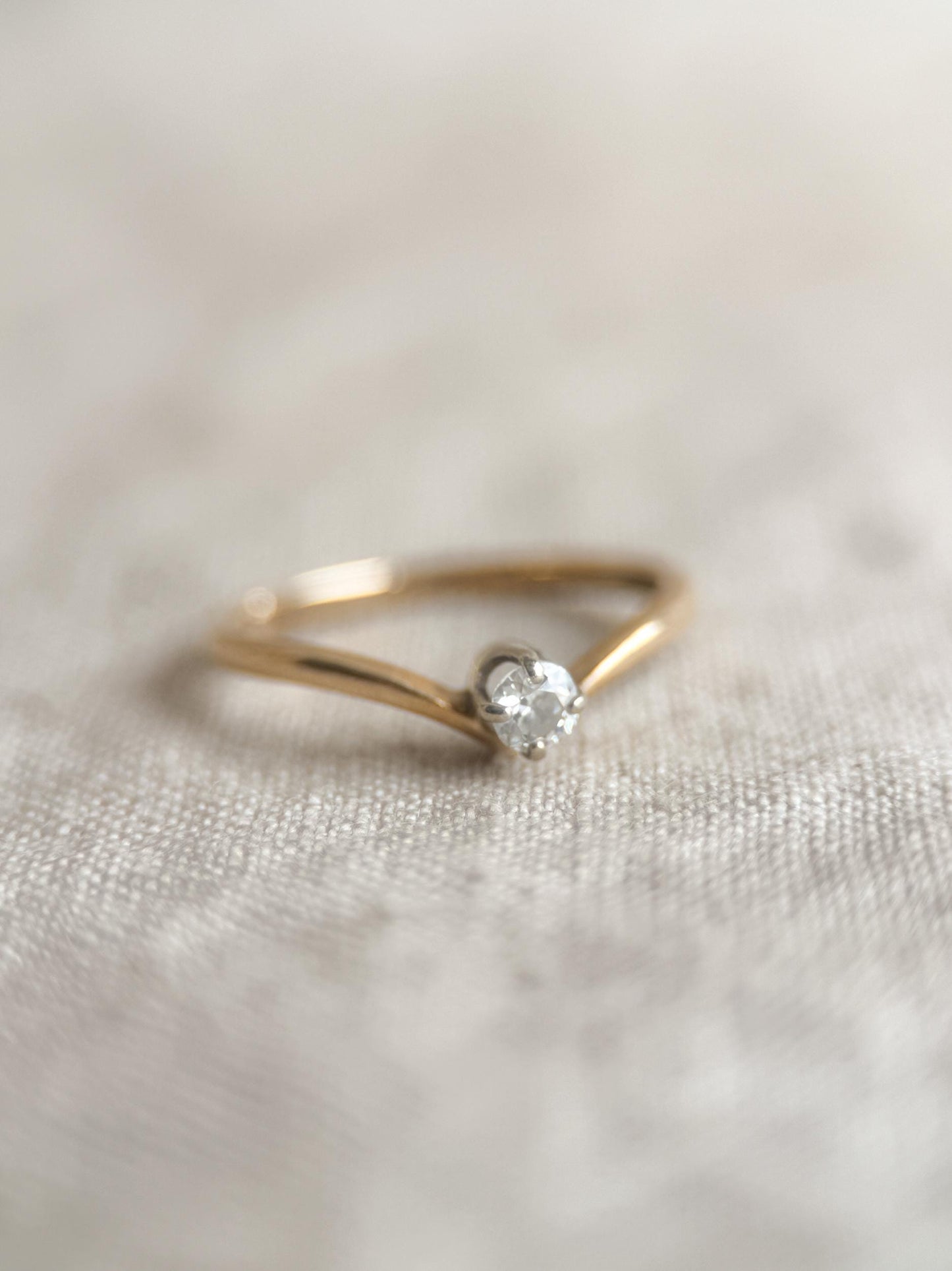 Antique Diamond Engagement Ring, Round Cut, 14k Gold, 1920s Solitaire Chevron Bridal Ring