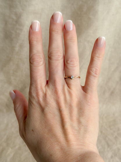 Antique Diamond Engagement Ring, Round Cut, 14k Gold, 1920s Solitaire Chevron Bridal Ring