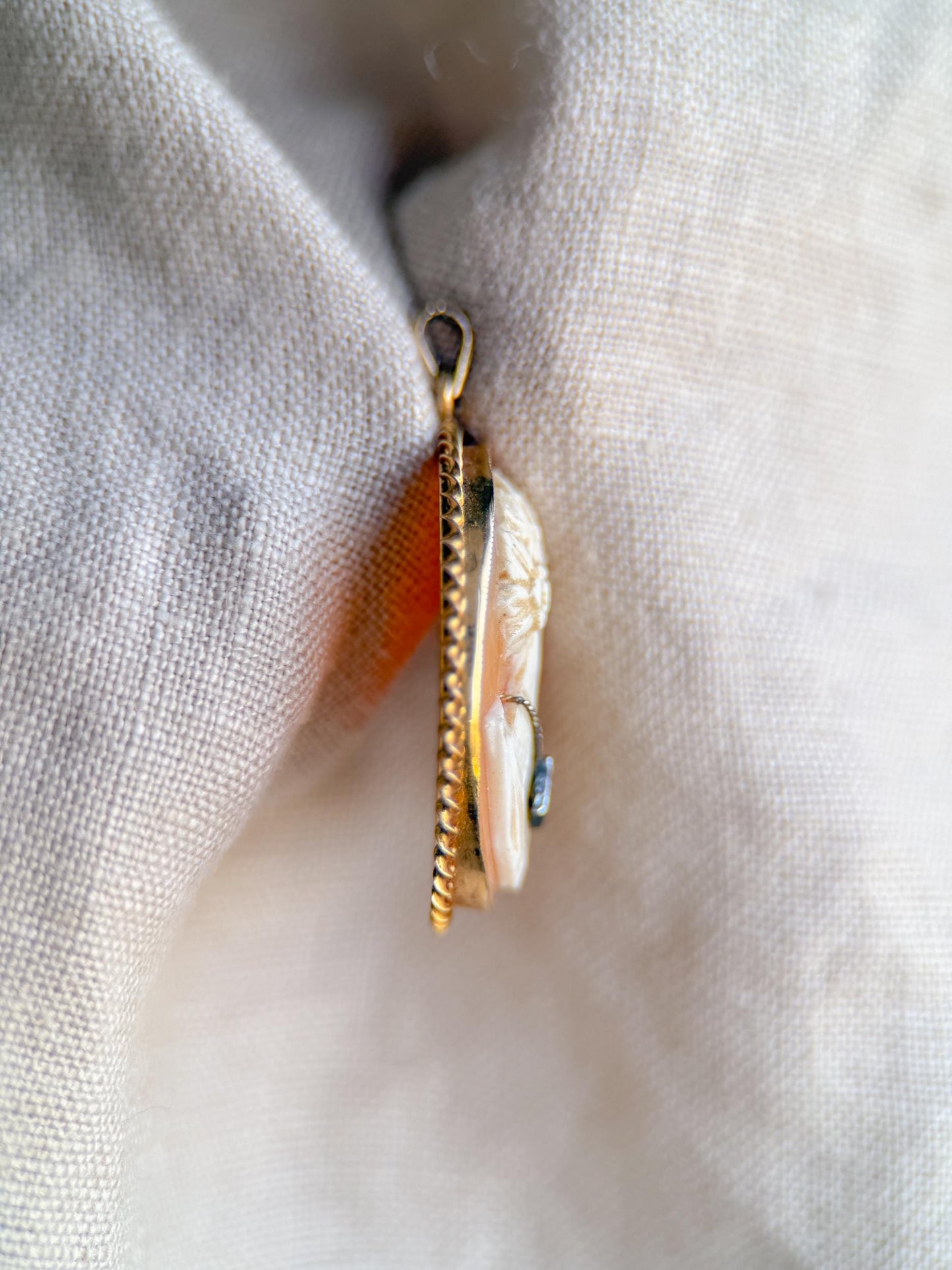Vintage 1930s Cameo and Diamond Pendant in 14k Gold