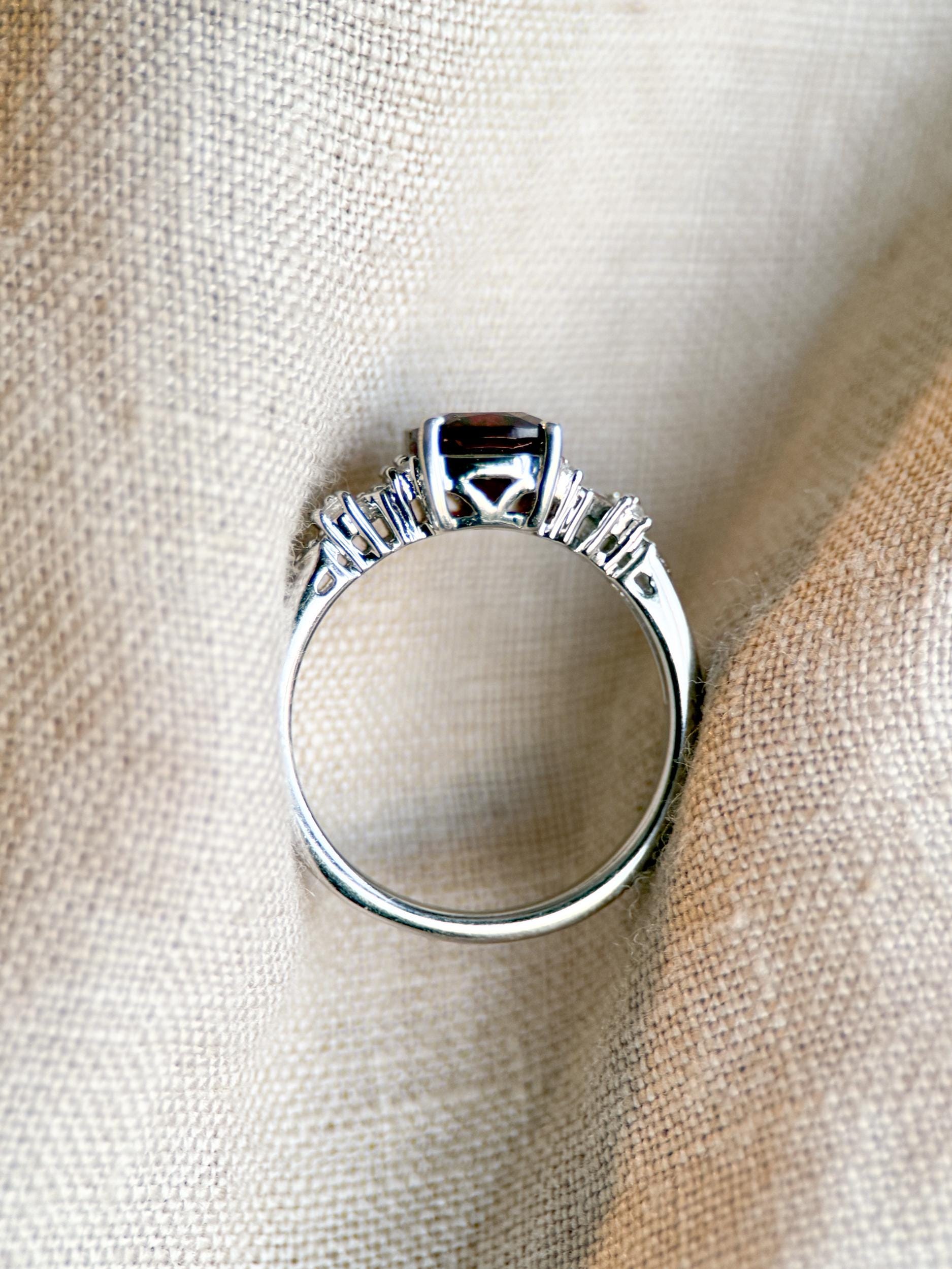 Vintage Sterling Silver Garnet Gemstone Ring, Faceted Gemstone Statement Ring, Classic Elegant Jewelry