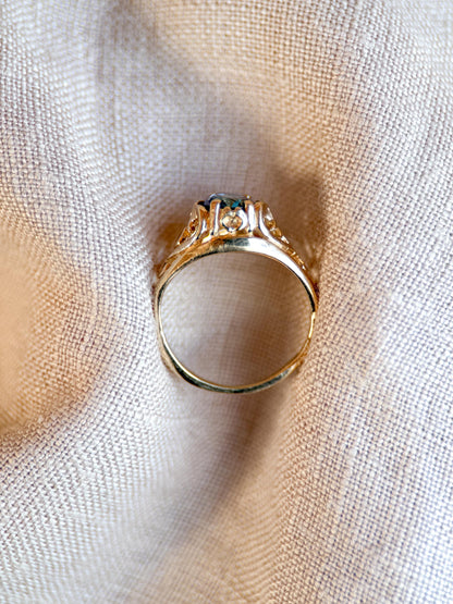 Vintage 1960s Mystic Topaz Gemstone Ring in 14k Gold