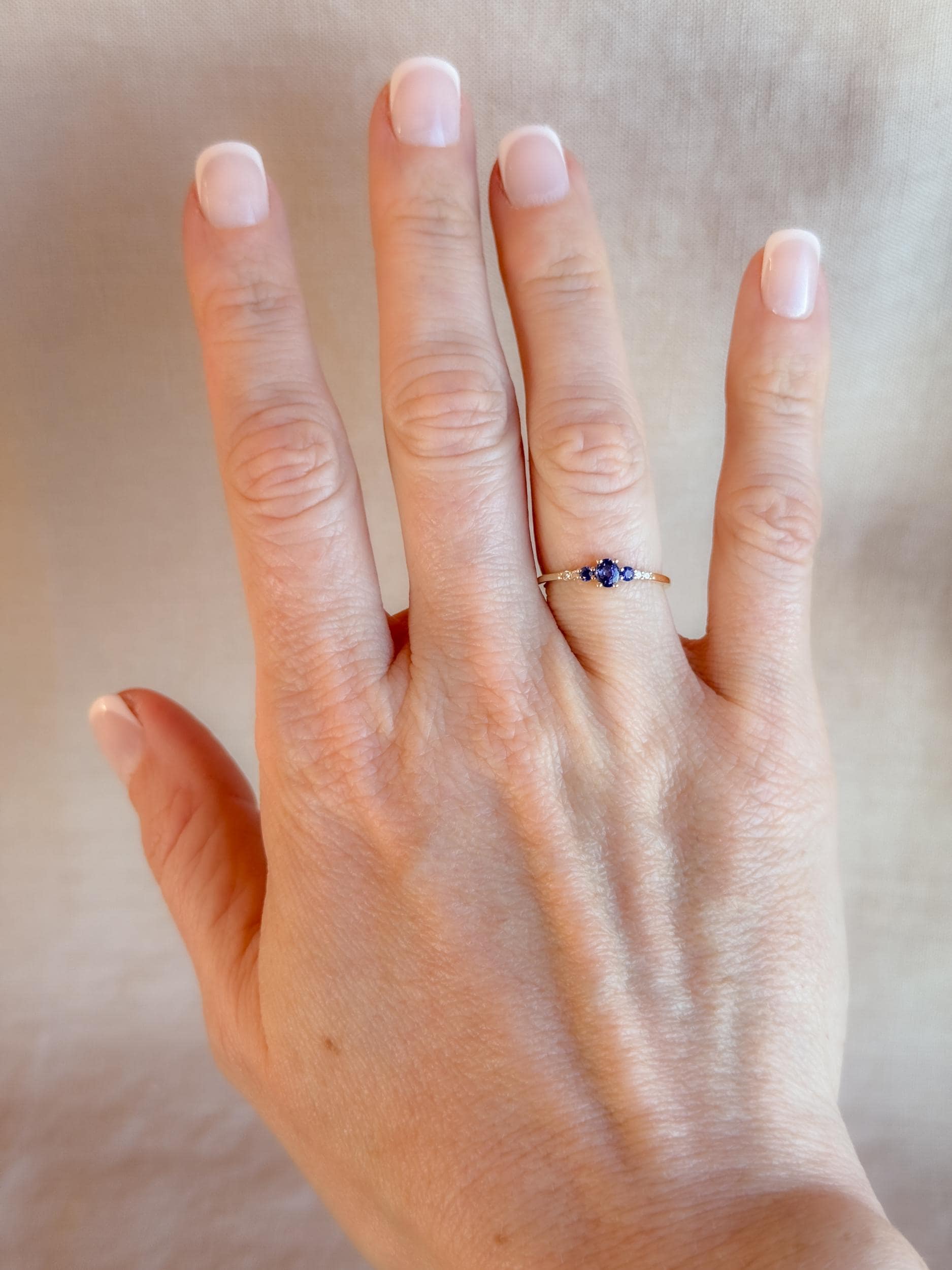 Vintage 2000s Sapphire & Diamond Ring in 18k Gold