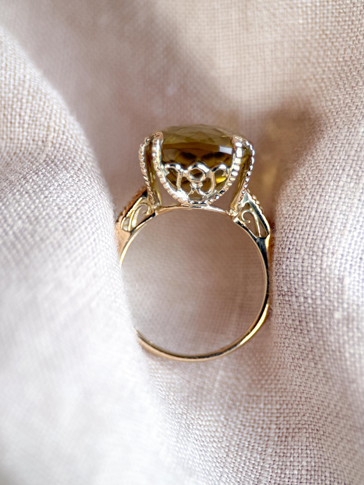 Vintage 1990s Lemon Quartz Gemstone Ring in 10k Gold