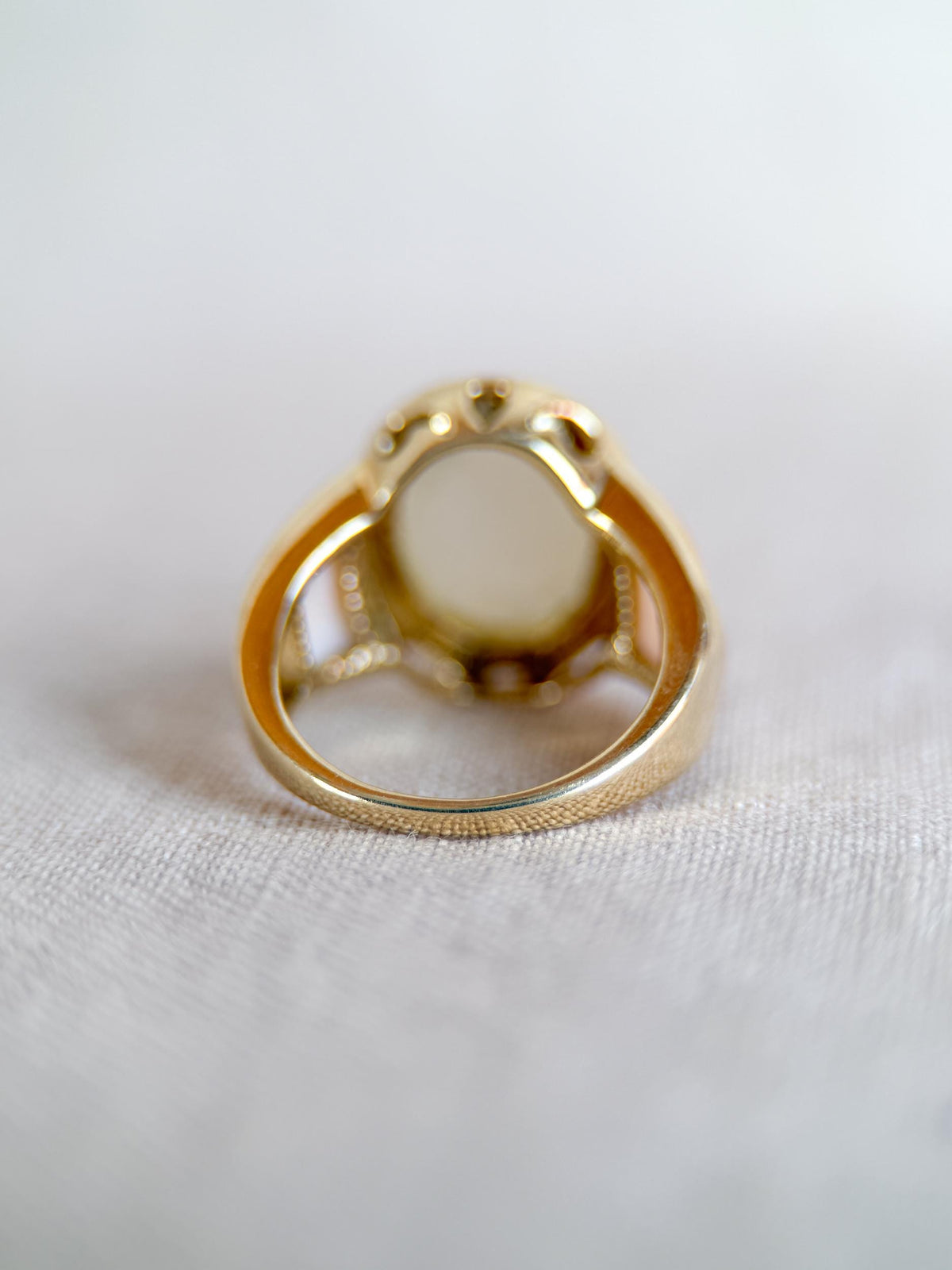 Vintage 1990s Druzy Quartz & Mother of Pearl Ring in 14k