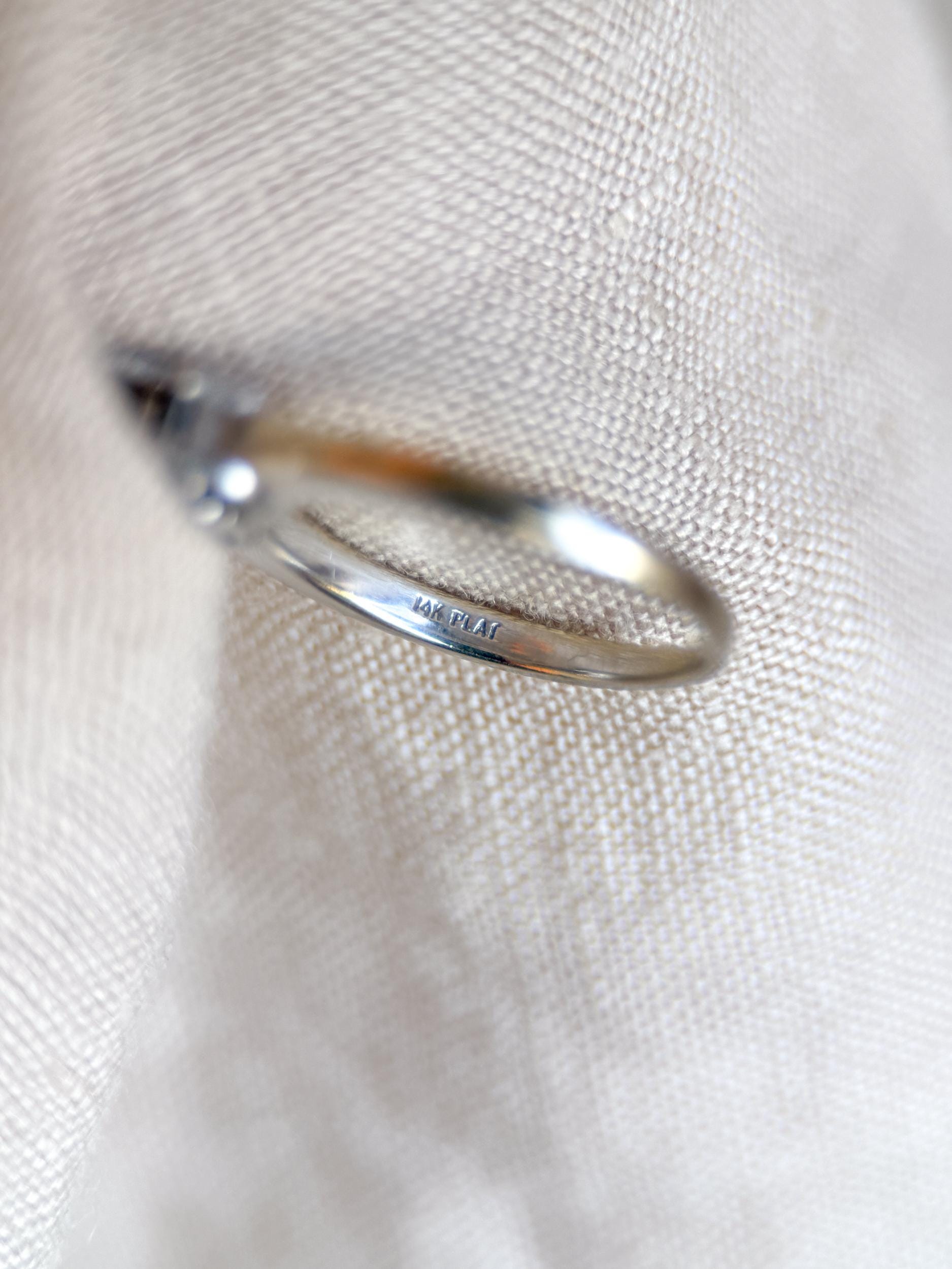Vintage 1990s Princess Cut Diamond Three Stone Engagement Ring