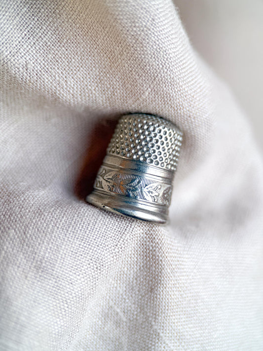 Vintage 1950s Thimble in Sterling Silver