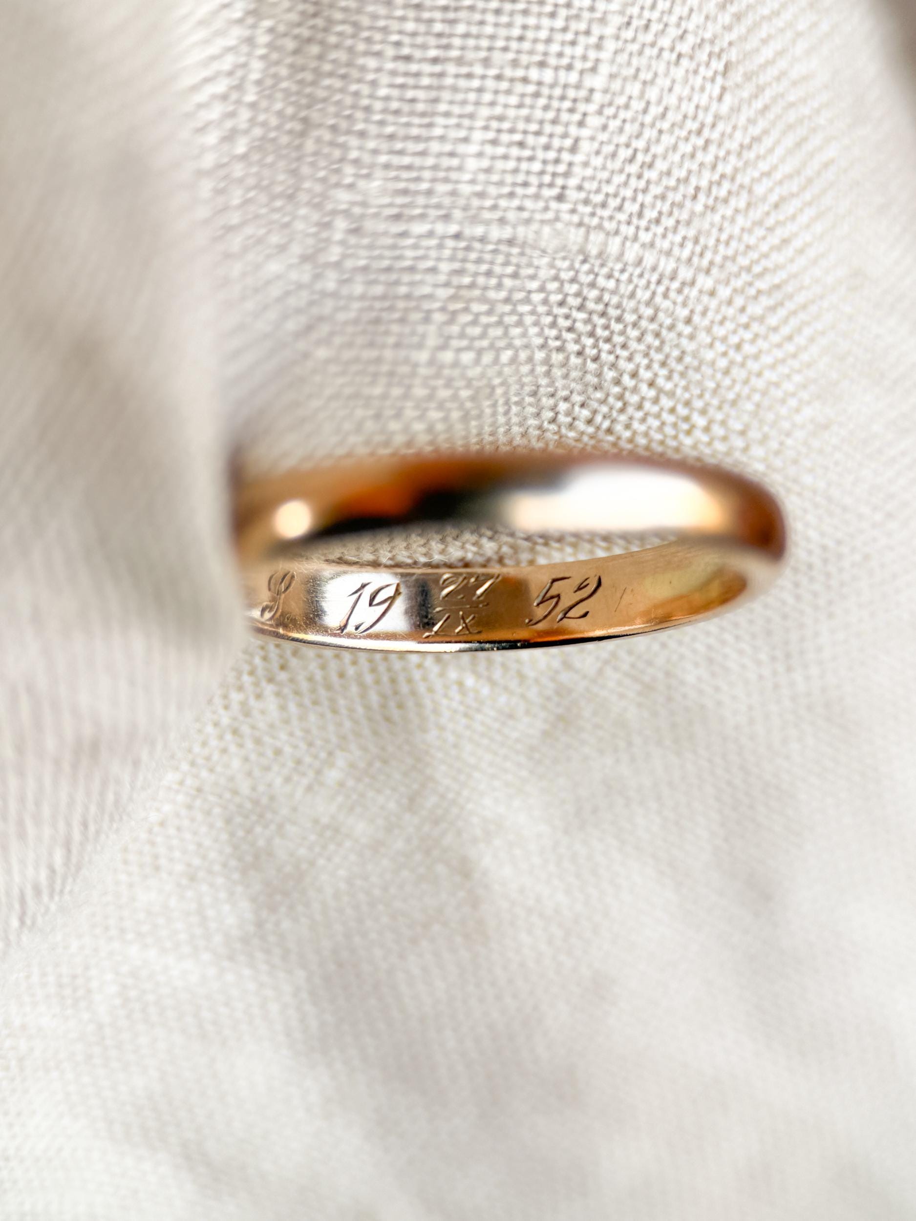 Vintage 1950s Classic Gold Wedding Band, 14k