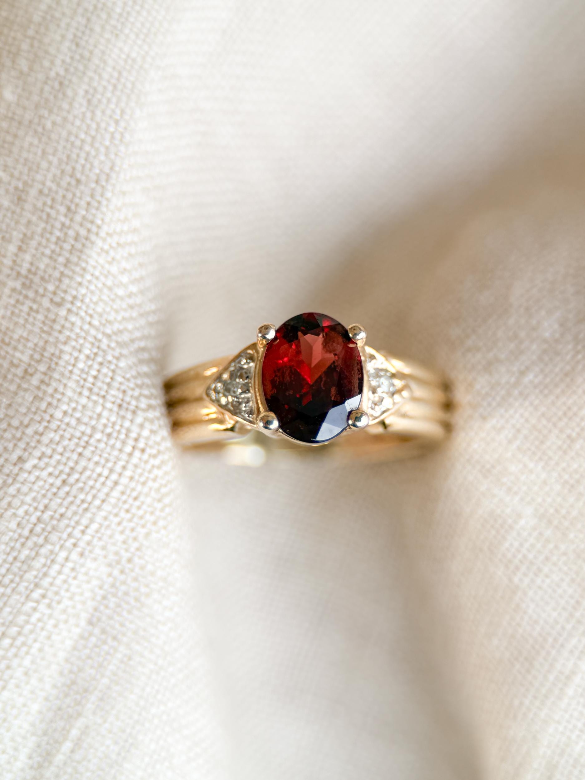 Vintage 1990s Garnet and Diamond Ring in 14k Gold