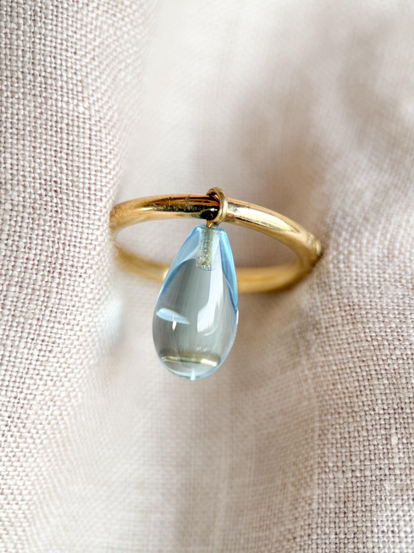 Vintage 1990s Topaz Drop Gemstone Ring in 18k Gold