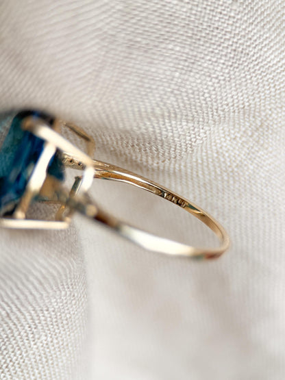 Vintage 1970s Blue Topaz Gemstone Cocktail Ring, 14k Gold