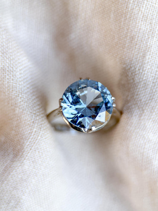 Vintage 1960s Blue Spinel Cocktail Ring, 18k White Gold - Timeless Sustainability • Vintage Fine Jewelry