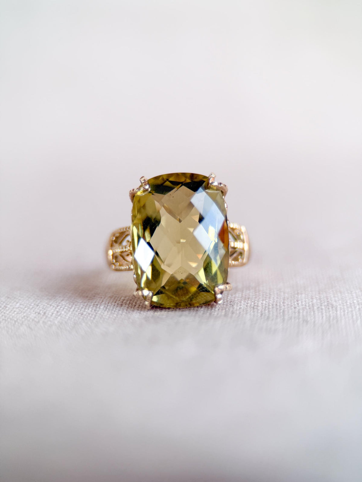 Vintage 1990s Lemon Quartz Gemstone Ring in 10k Gold