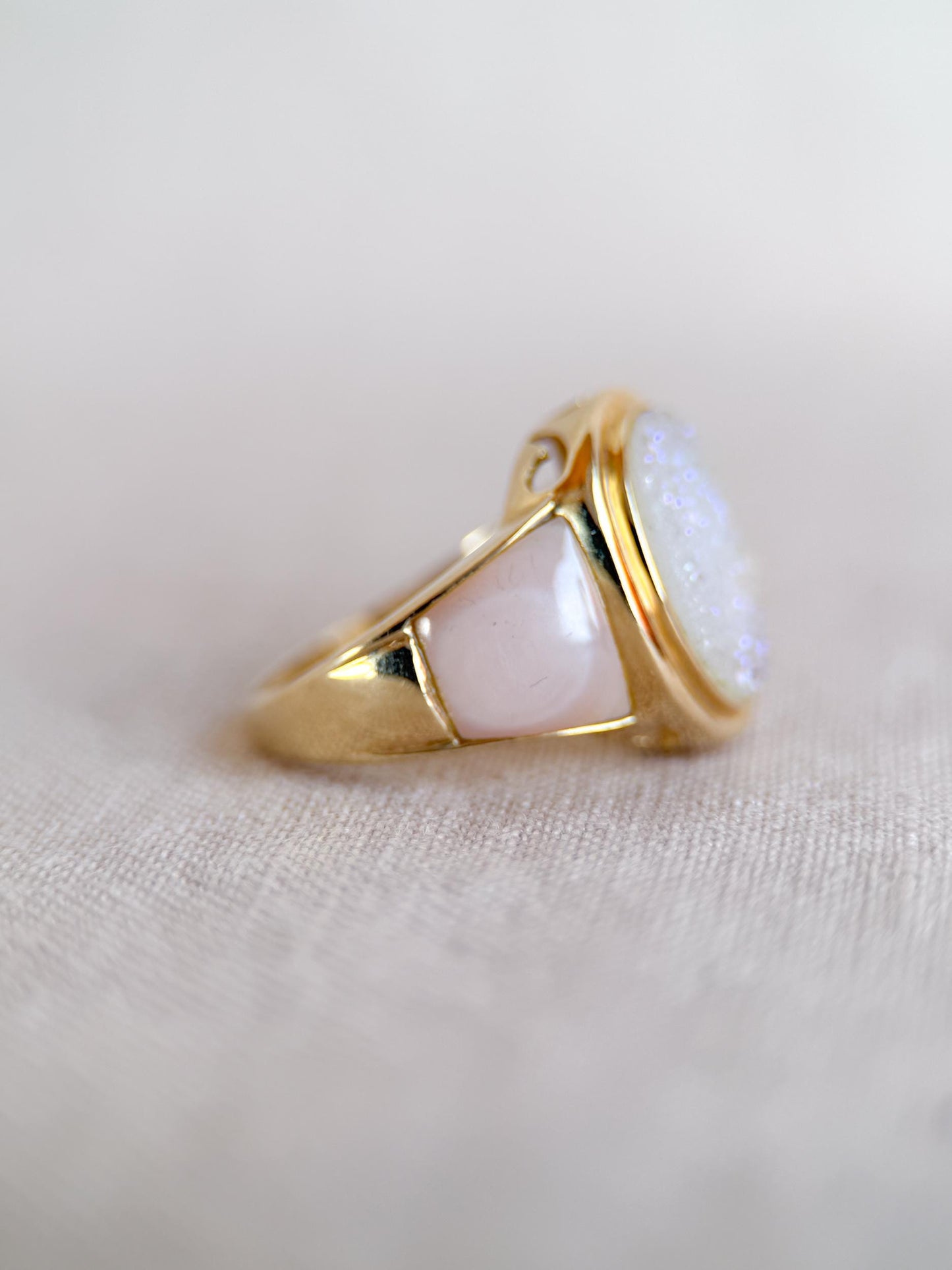 Vintage 1990s Druzy Quartz & Mother of Pearl Ring in 14k