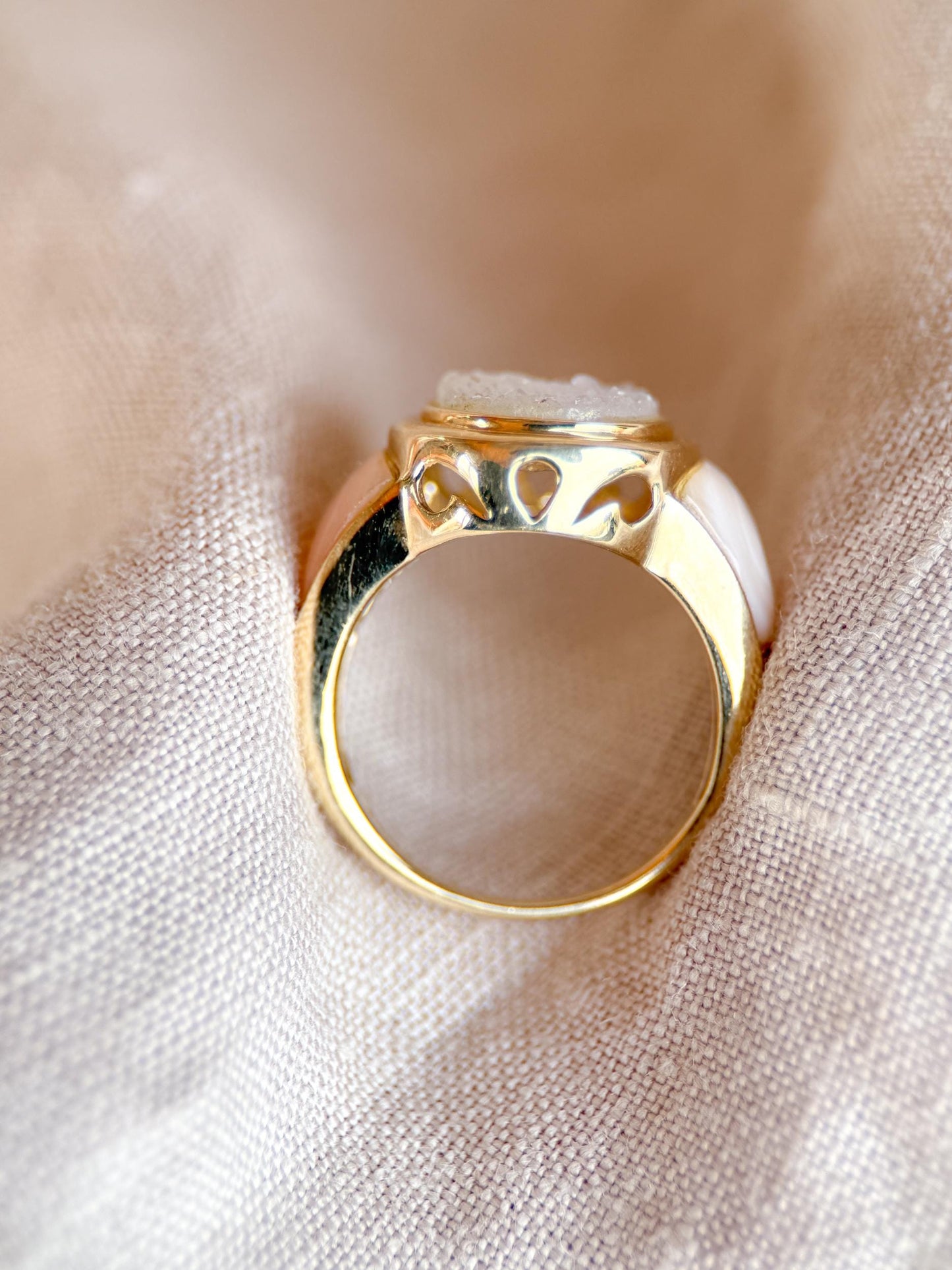 Vintage 1990s Druzy Quartz & Mother of Pearl Ring in 14k