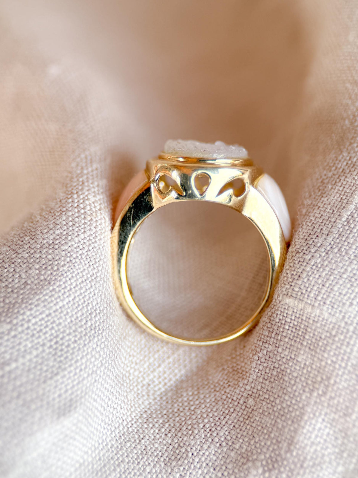 Vintage 1990s Druzy Quartz & Mother of Pearl Ring in 14k
