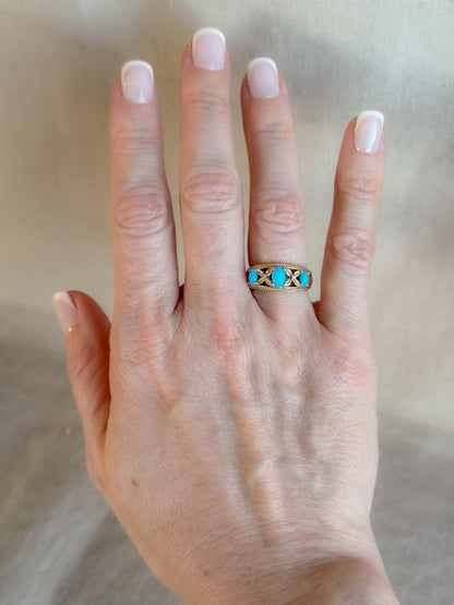 Vintage 1990s Blue Turquoise & Diamond Ring in 14k Gold