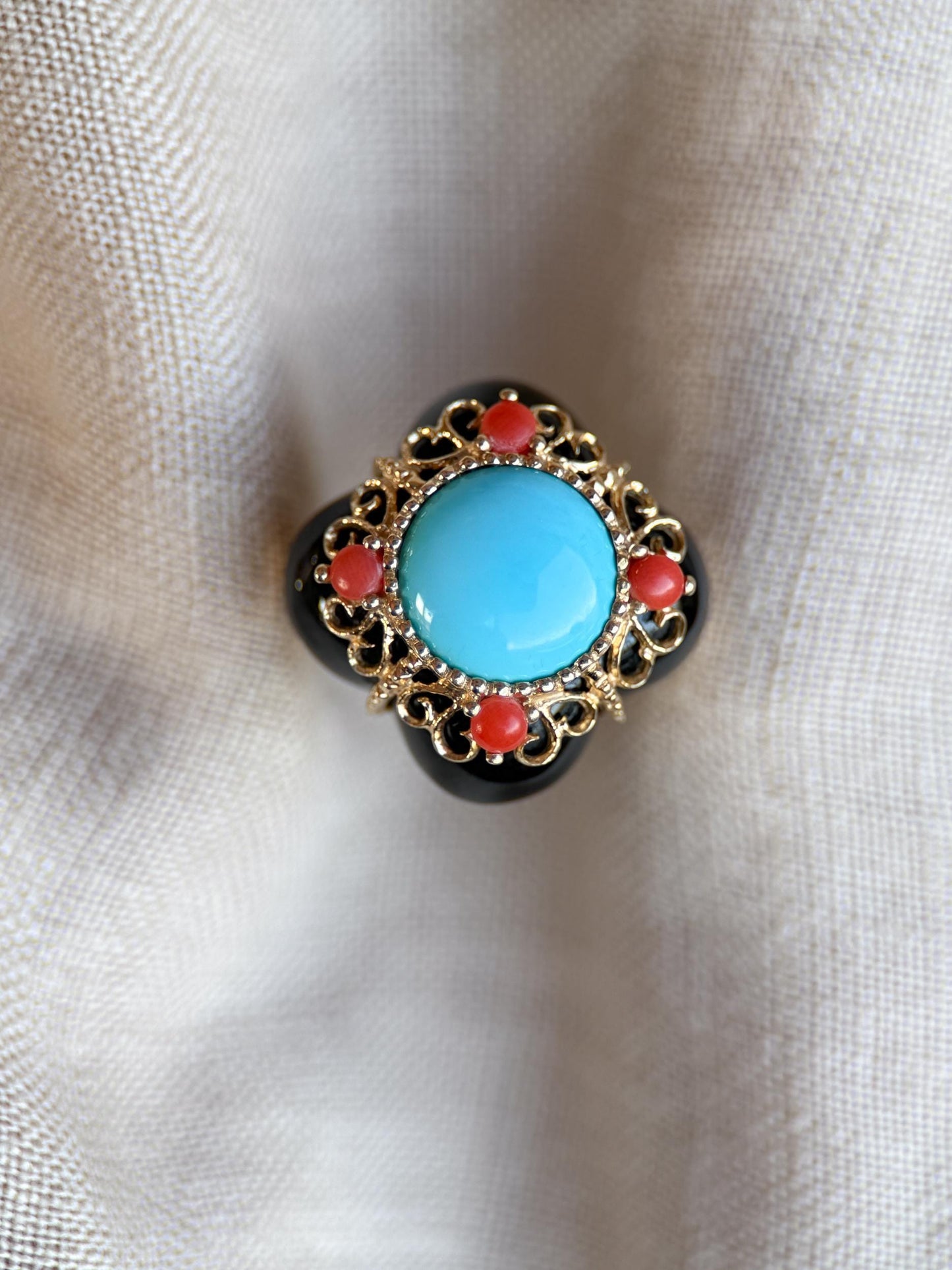 Vintage 1990s Blue Turquoise & Onyx Ring in 14k Gold - Timeless Sustainability • Vintage Fine Jewelry