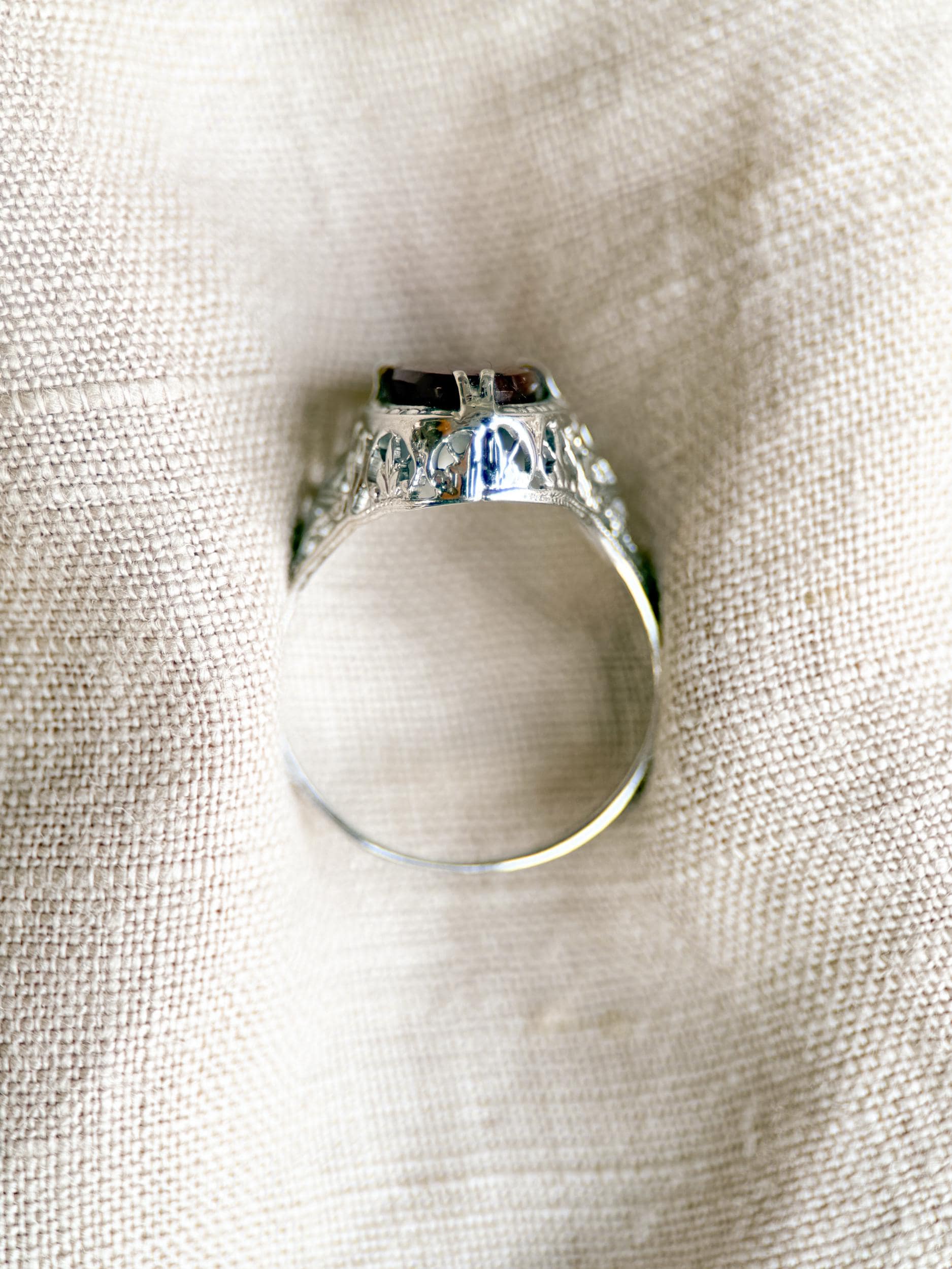 Vintage 1940s Carnelian Gemstone Ring in 14k White Gold