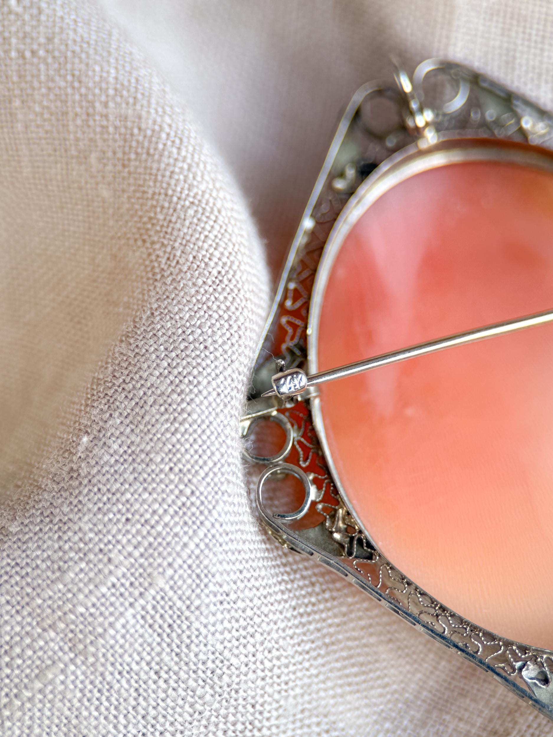 Vintage 1920s Cameo Brooch Pendant in 14k White Gold