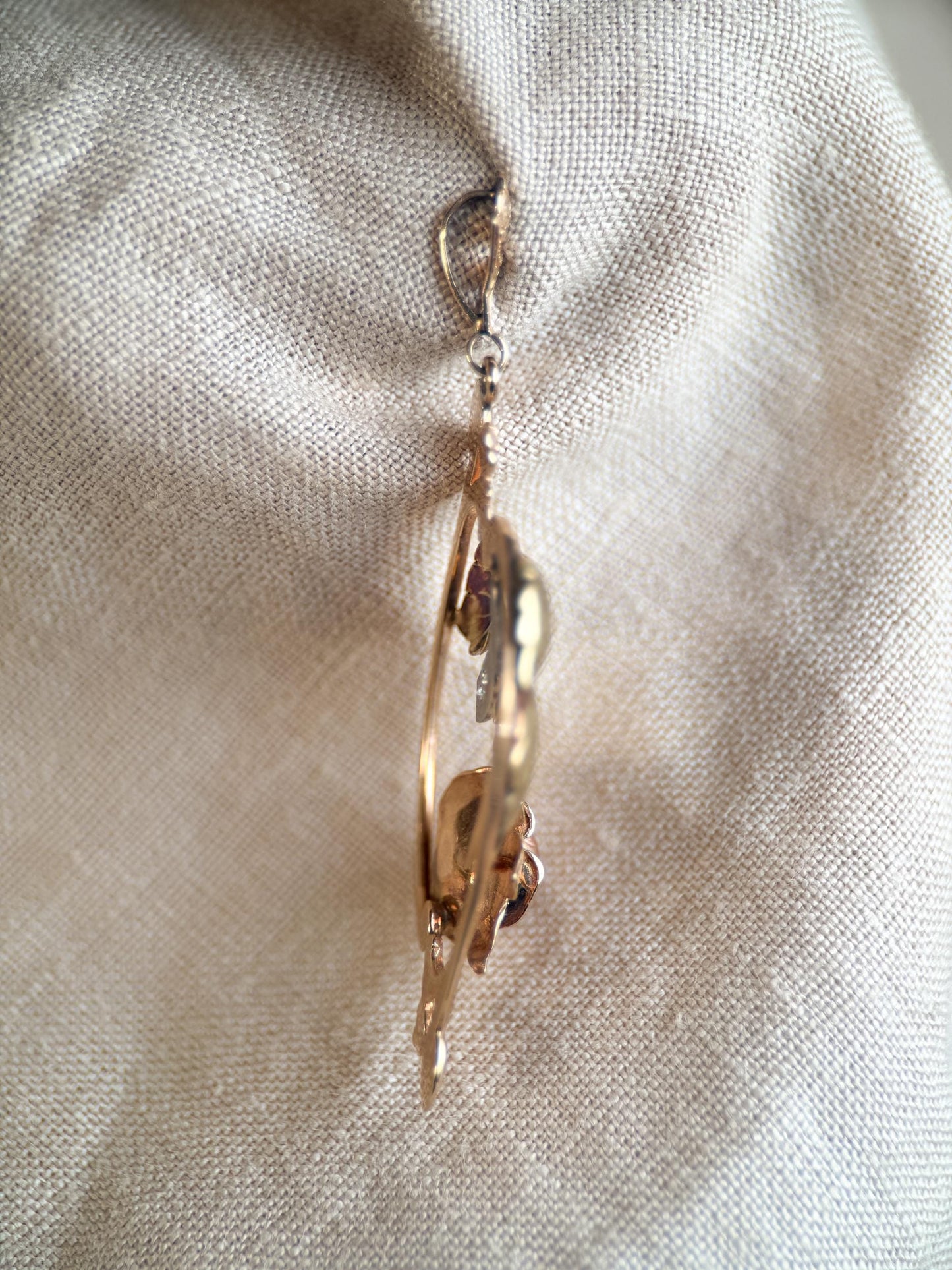 Antique 1920s Art Nouveau Diamond Rose Pendant in 10k Gold