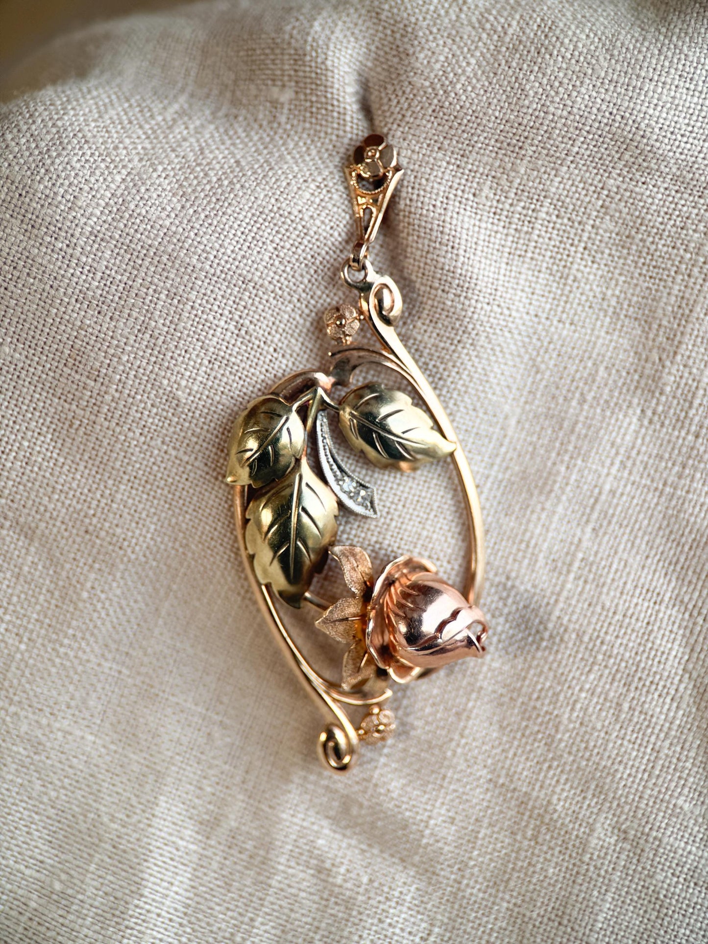 Antique 1920s Art Nouveau Diamond Rose Pendant in 10k Gold