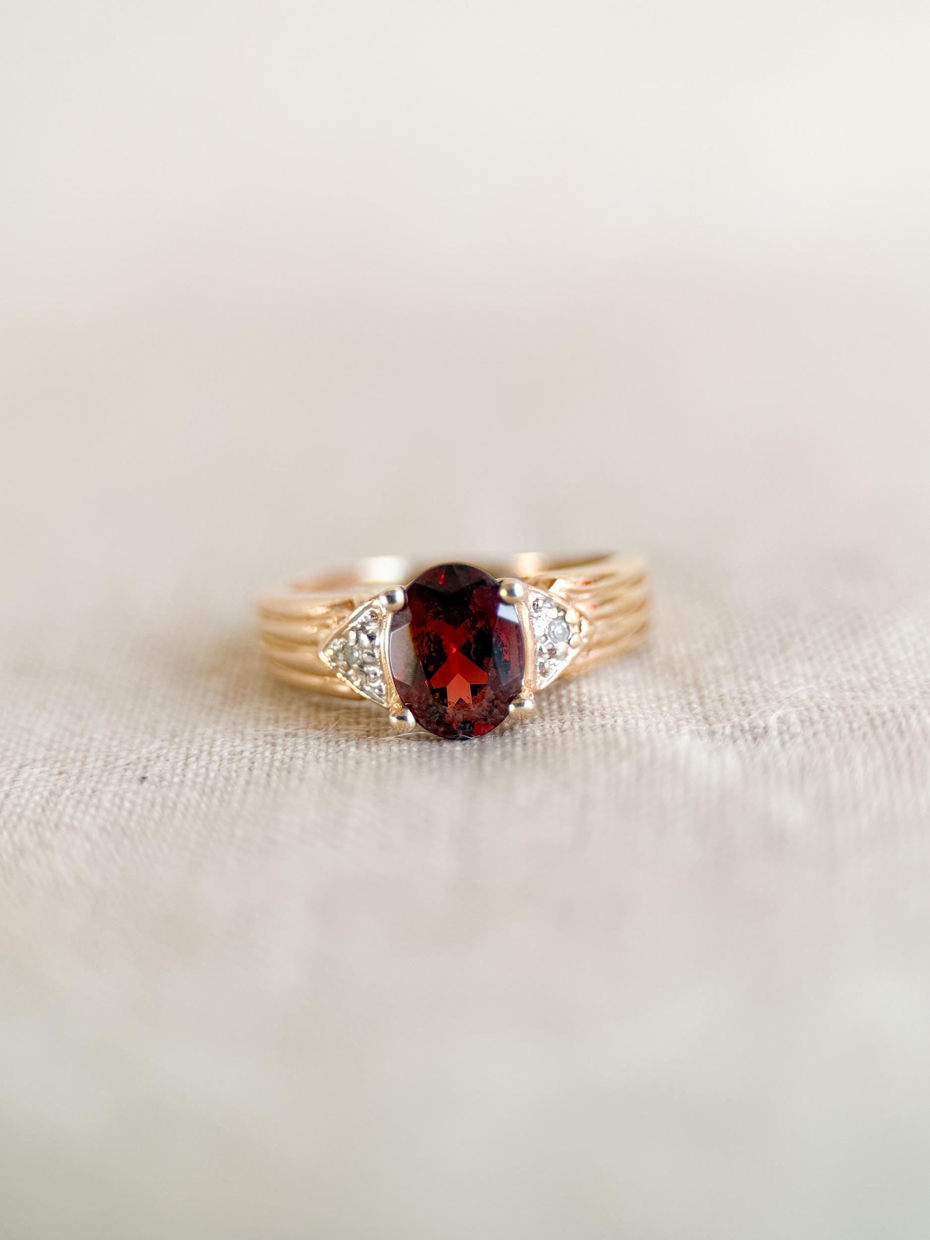 Vintage 1990s Garnet and Diamond Ring in 14k Gold