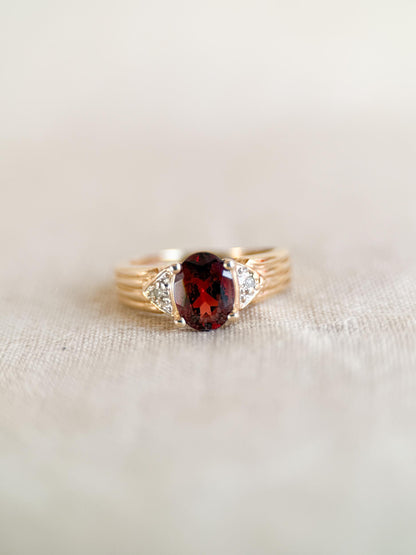 Vintage 1990s Garnet and Diamond Ring in 14k Gold
