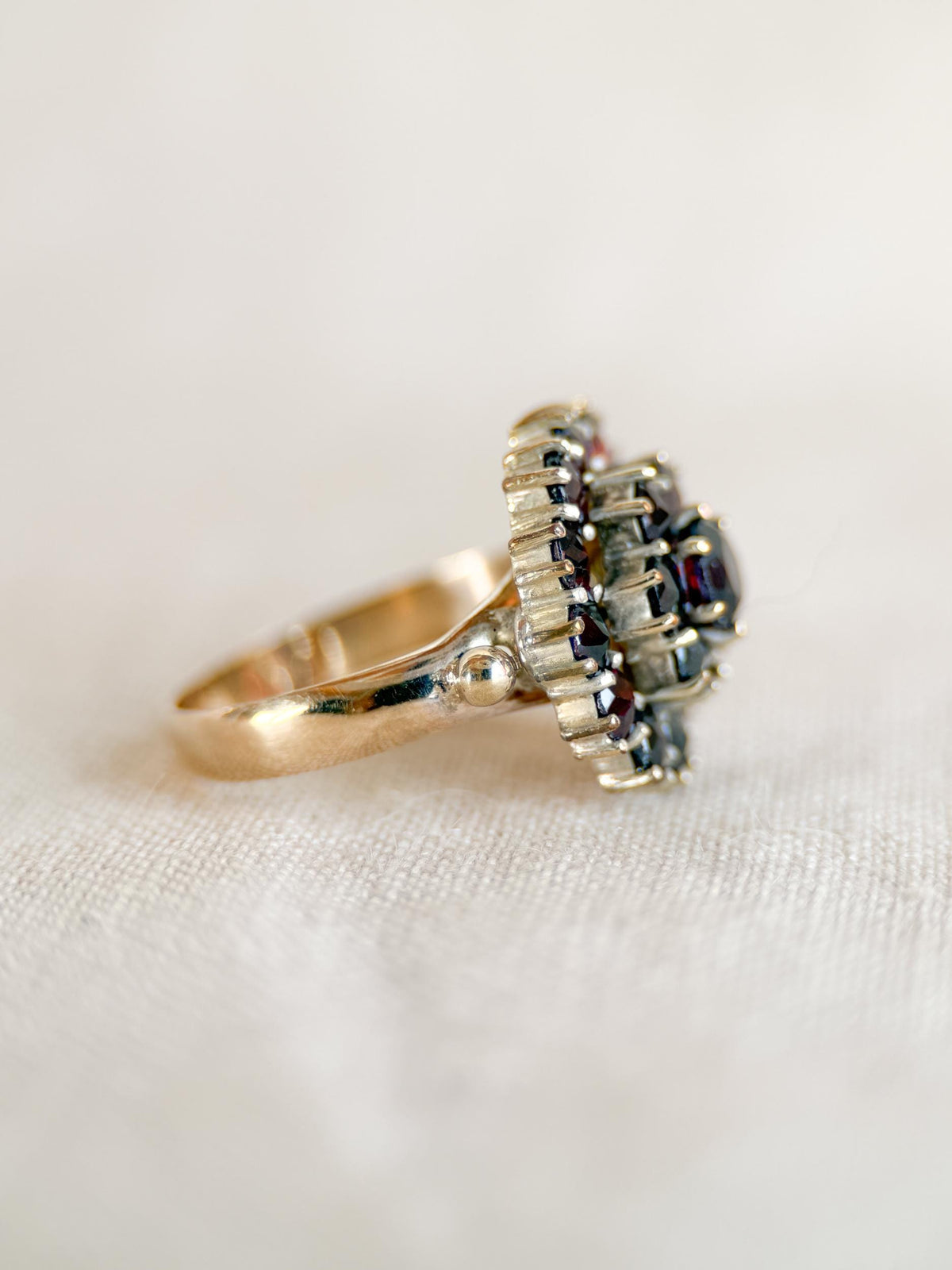 Vintage 1960s Garnet Cluster Gemstone Ring in 8k Gold