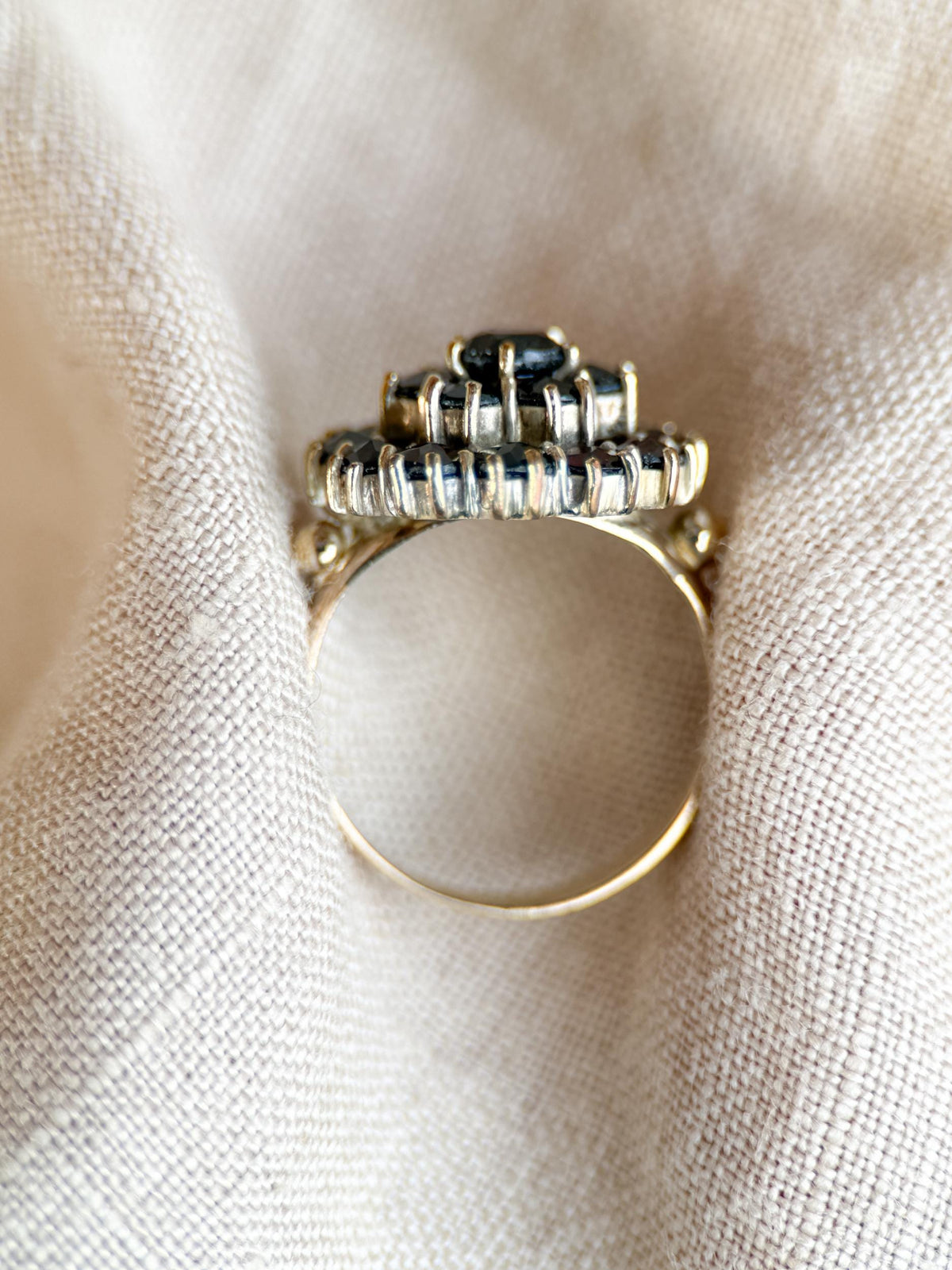 Vintage 1960s Garnet Cluster Gemstone Ring in 8k Gold